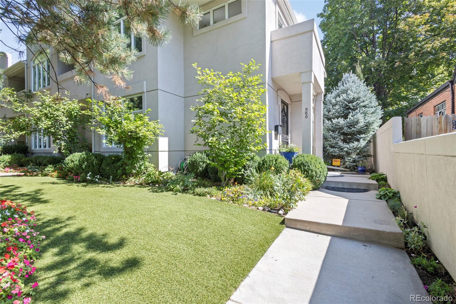 560 Josephine St, Denver, CO 80206 photo