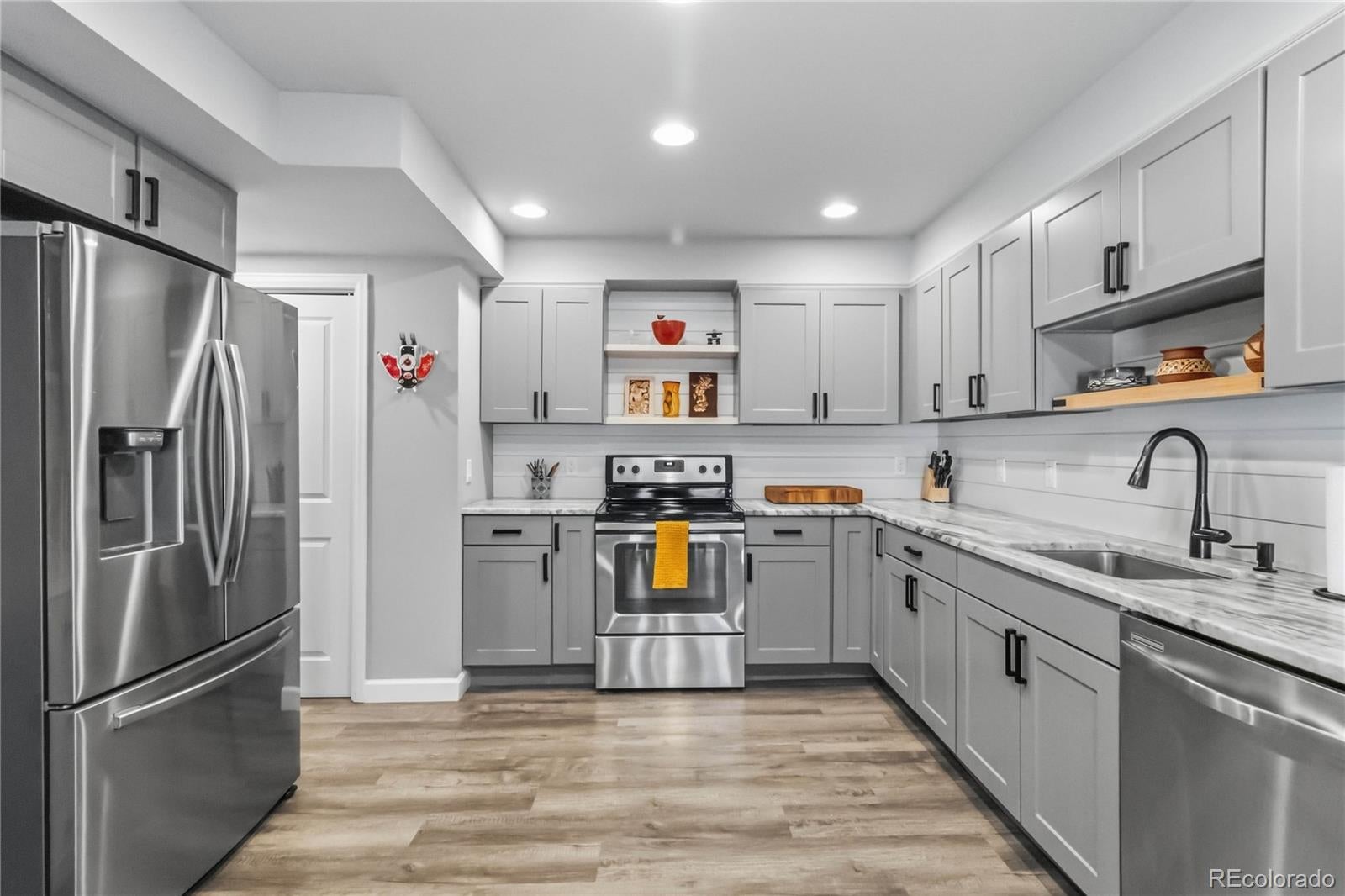 2556 Easter Ave, Littleton, CO 80122