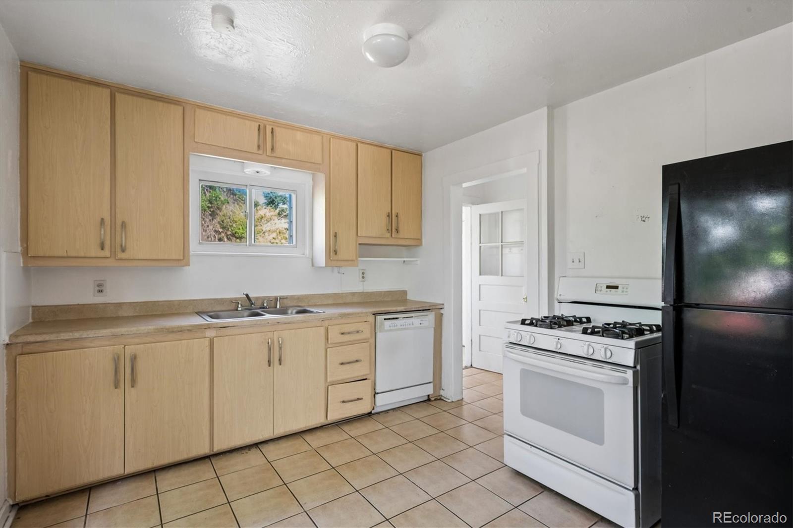 375 S Quitman St, Denver, CO 80219 photo