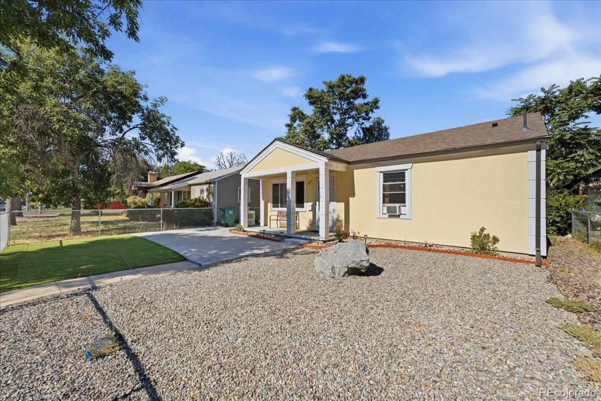 1725 Dayton St, Aurora, CO 80010 photo