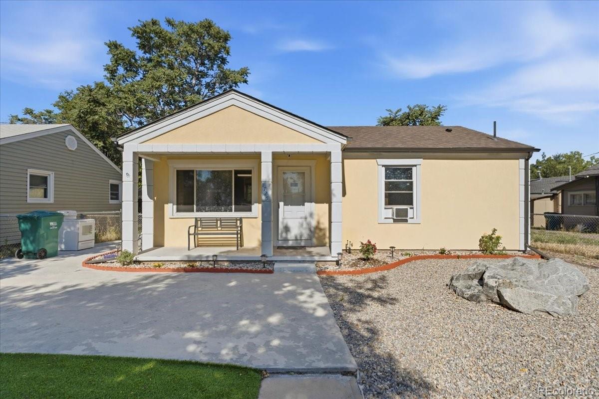 1725 Dayton St, Aurora, CO 80010