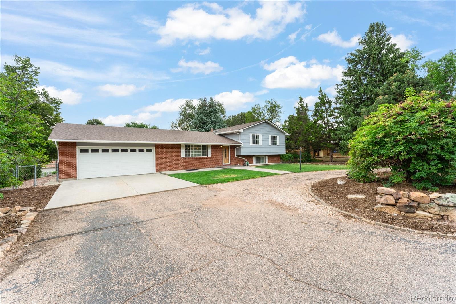211 Westcott Ave, Colorado Springs, CO 80906 photo