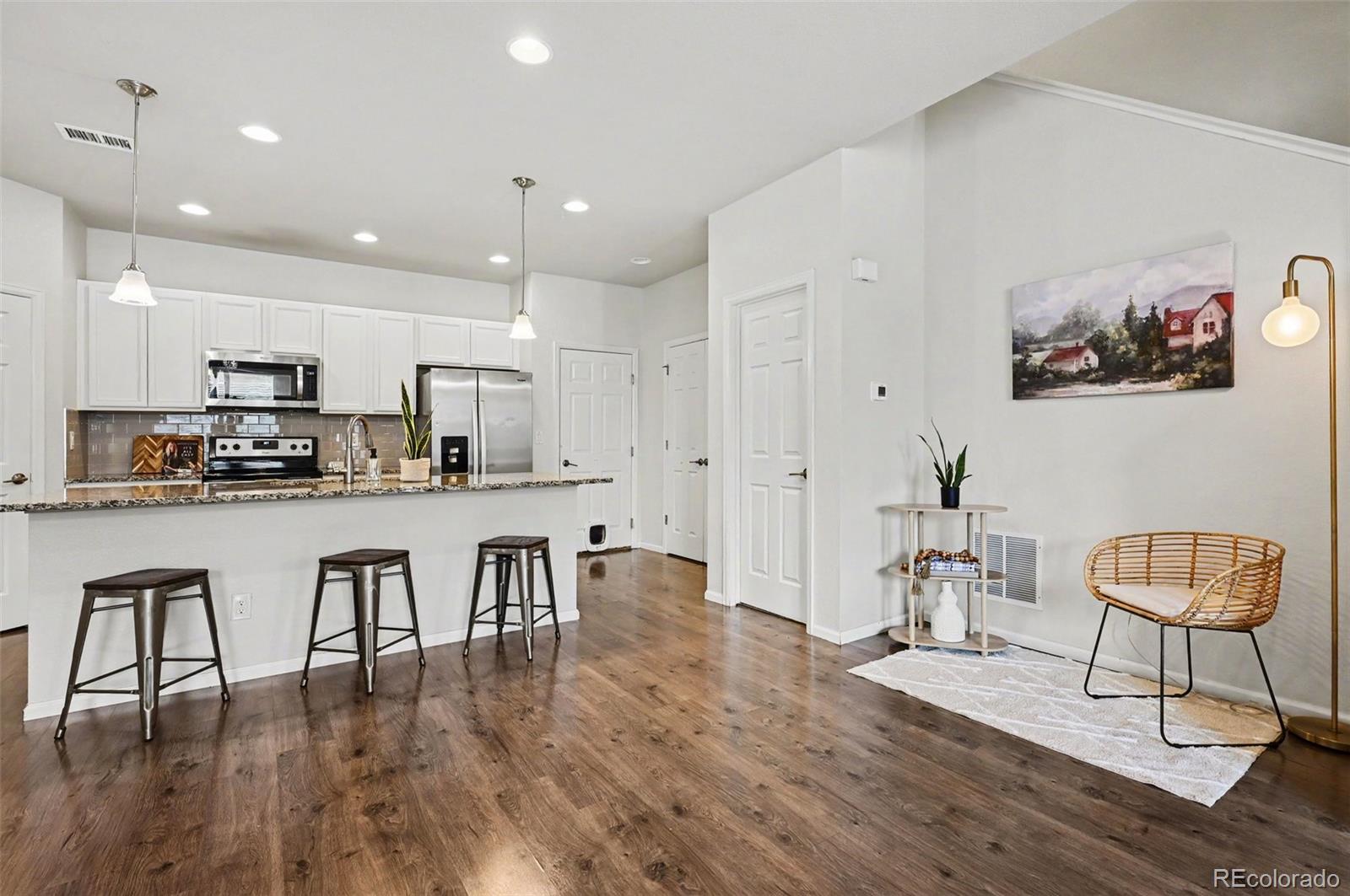 16151 Bolling Dr, Denver, CO 80239 photo