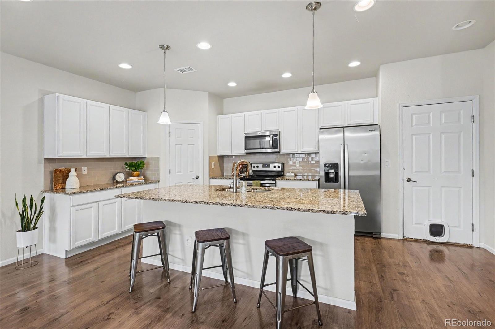 16151 Bolling Dr, Denver, CO 80239 photo