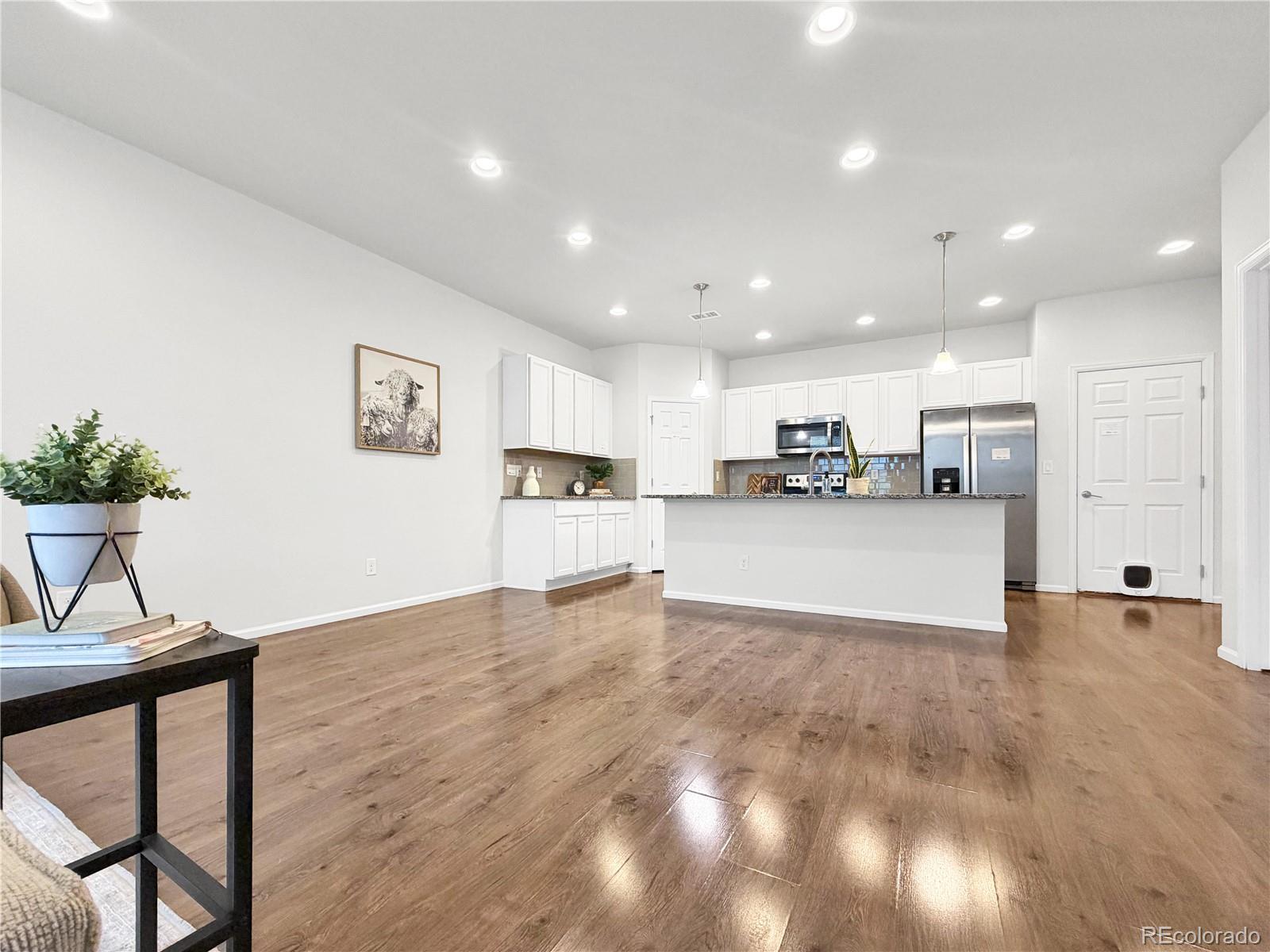 16151 Bolling Dr, Denver, CO 80239 photo