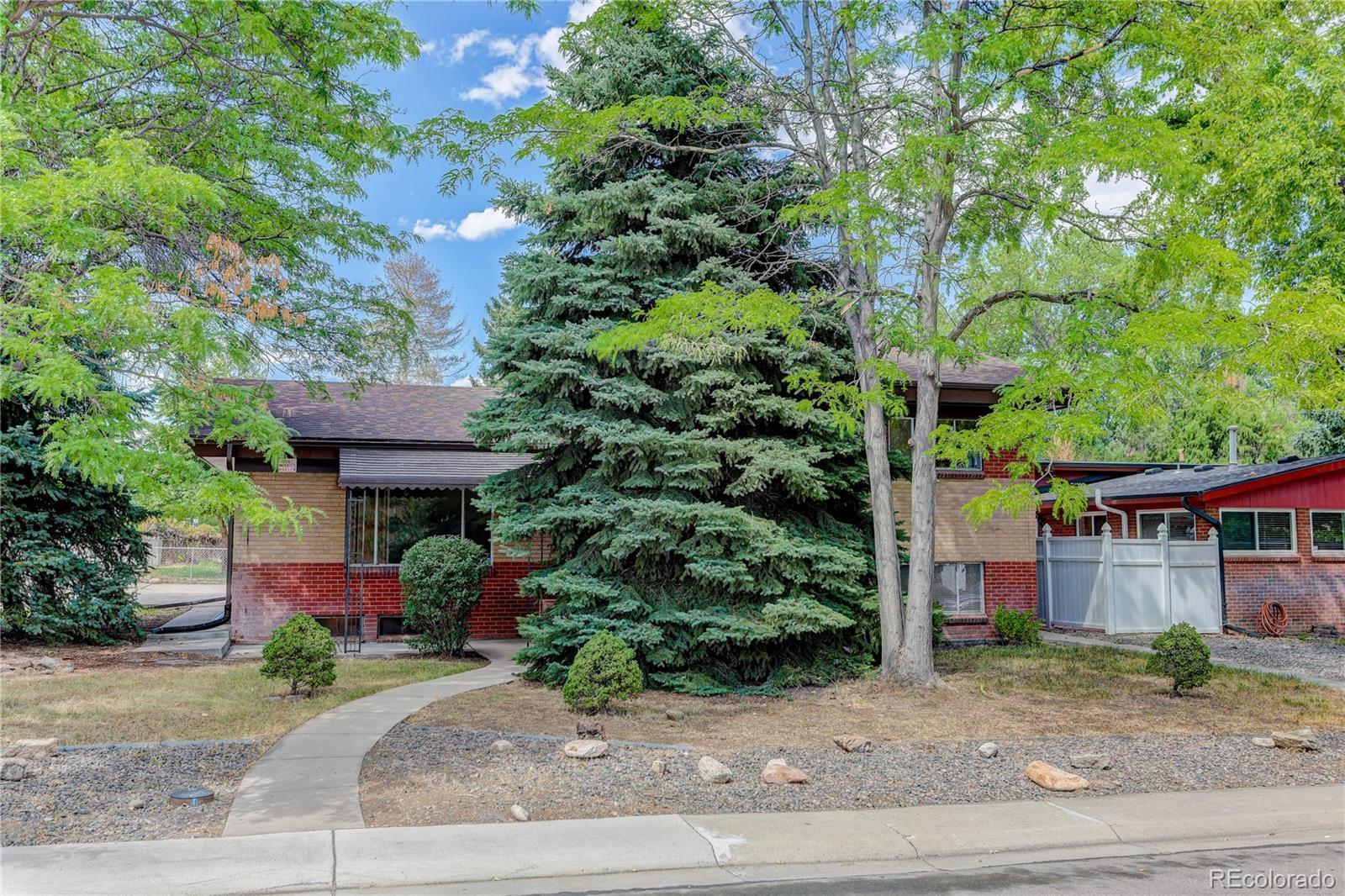 8395 17 Ave, Lakewood, CO 80214