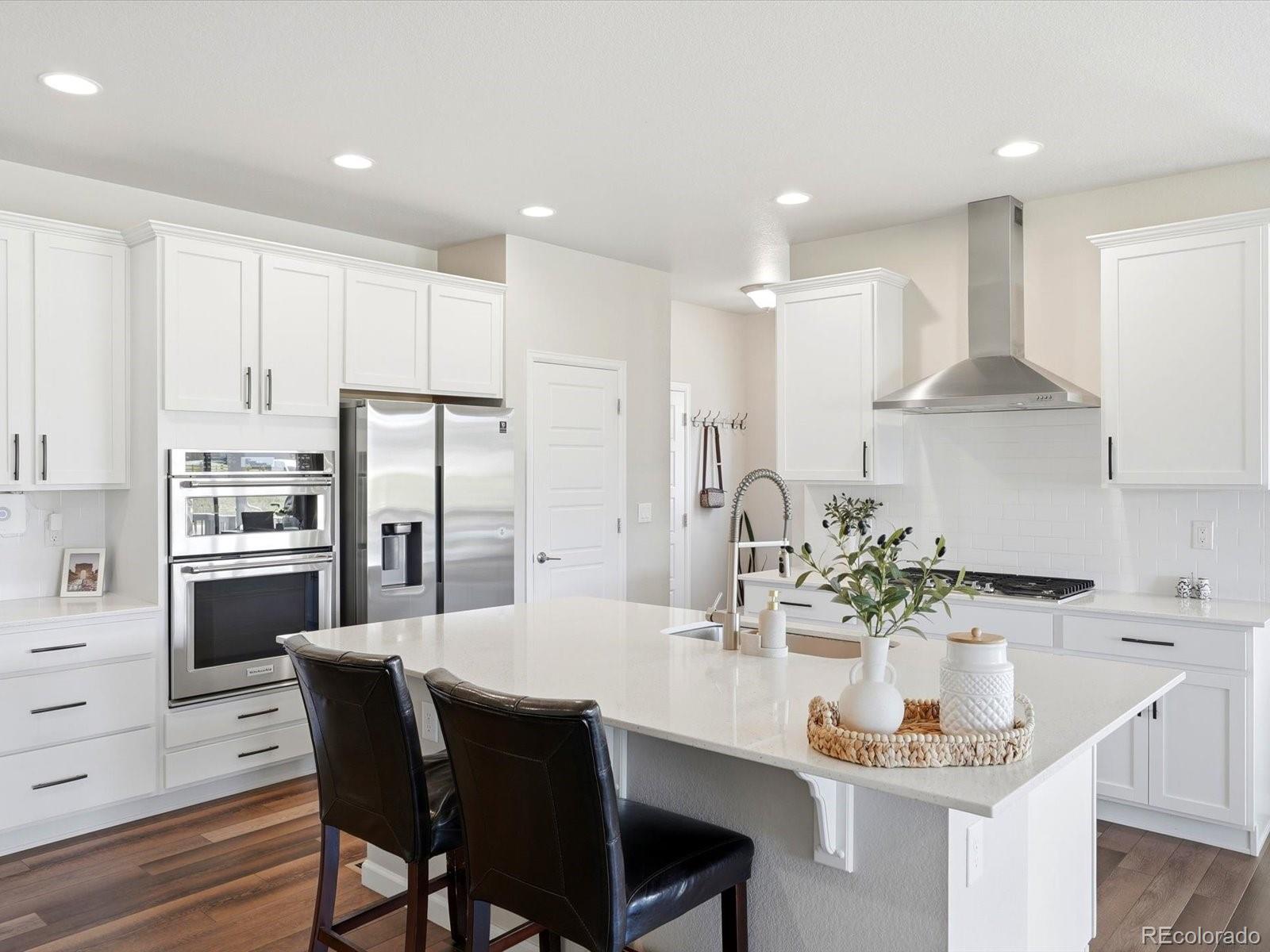 6664 Merrimack Dr, Castle Pines, CO 80108 photo