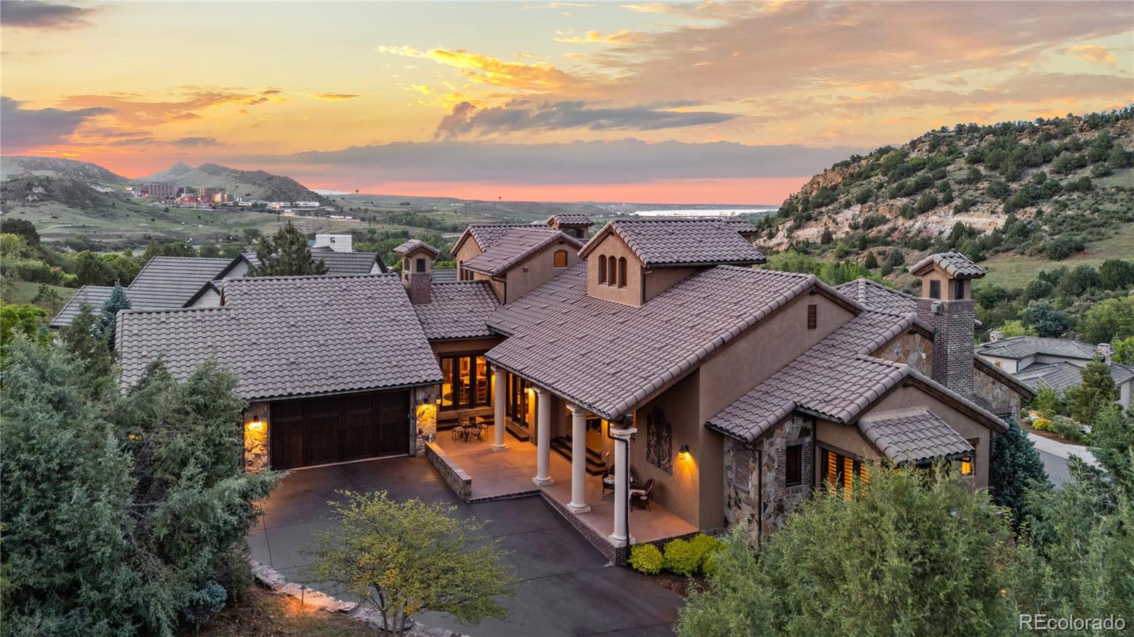 8245 Raphael Ln, Littleton, CO 80125 photo