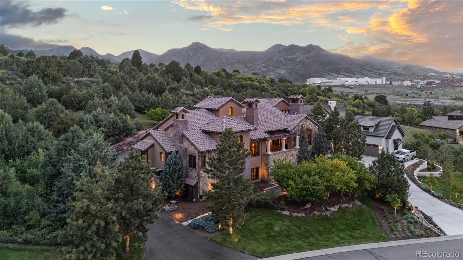 8245 Raphael Ln, Littleton, CO 80125 photo