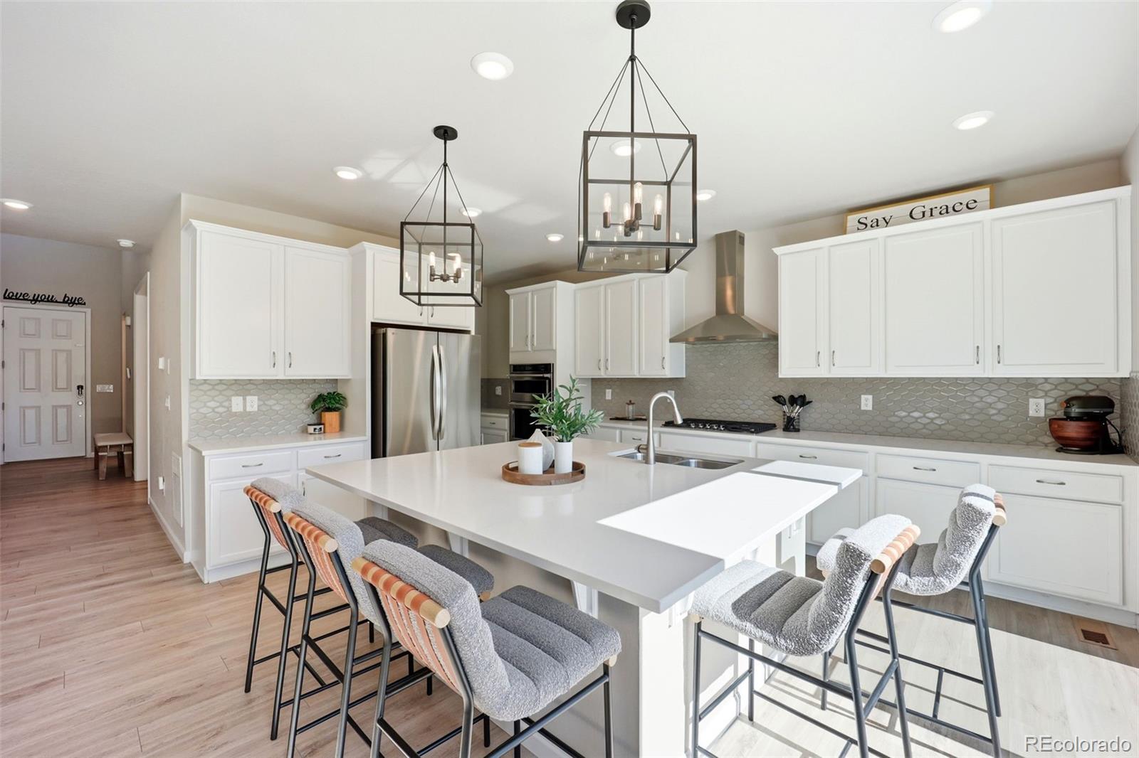 7240 S White Crow Way, Aurora, CO 80016 photo