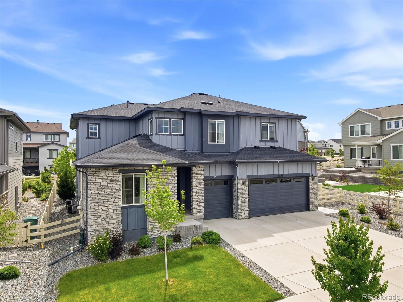 7240 S White Crow Way, Aurora, CO 80016 photo