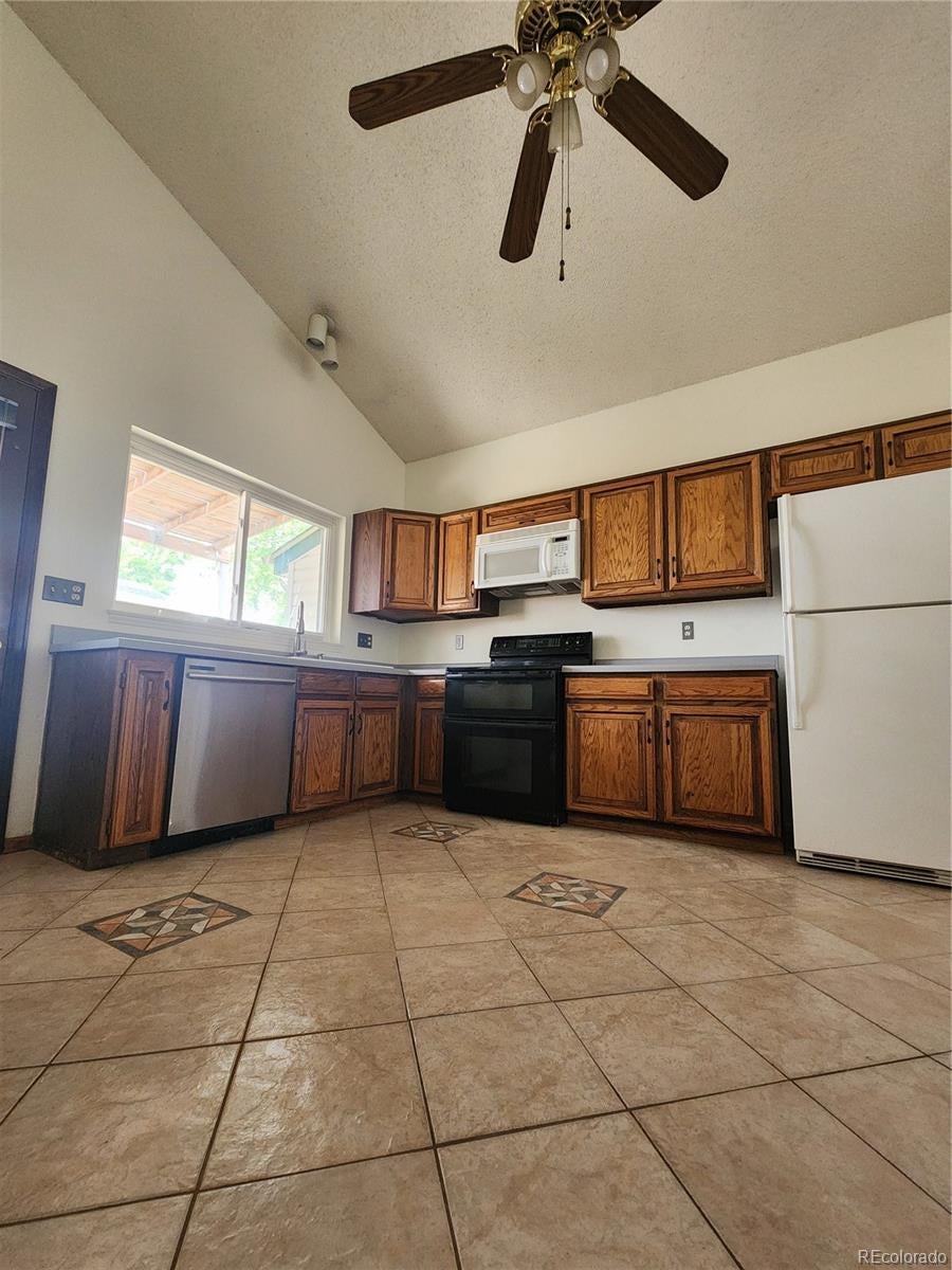 5852 W 75 Pl, Arvada, CO 80003 photo