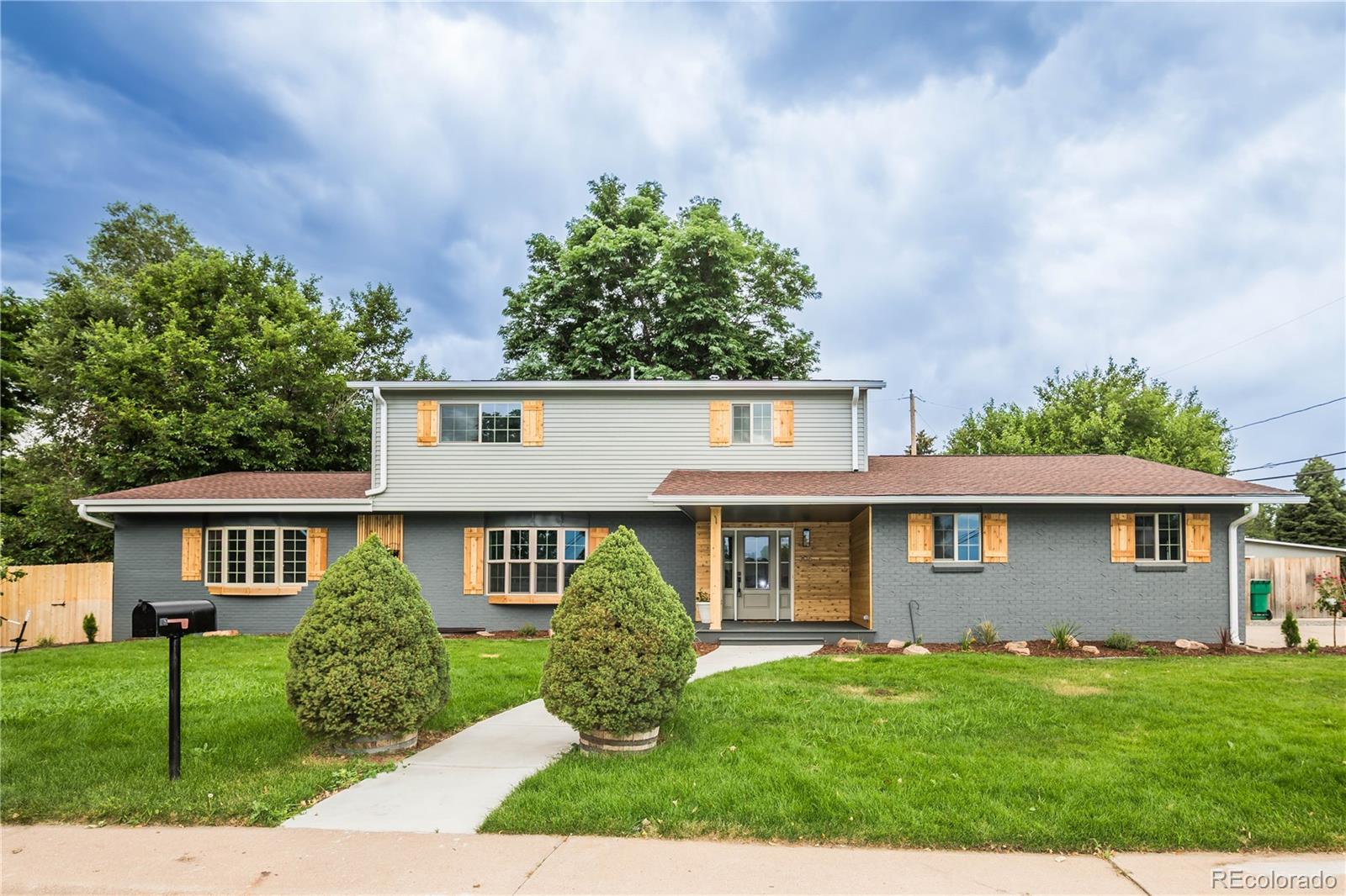 306 Maplewood Ave, Littleton, CO 80121