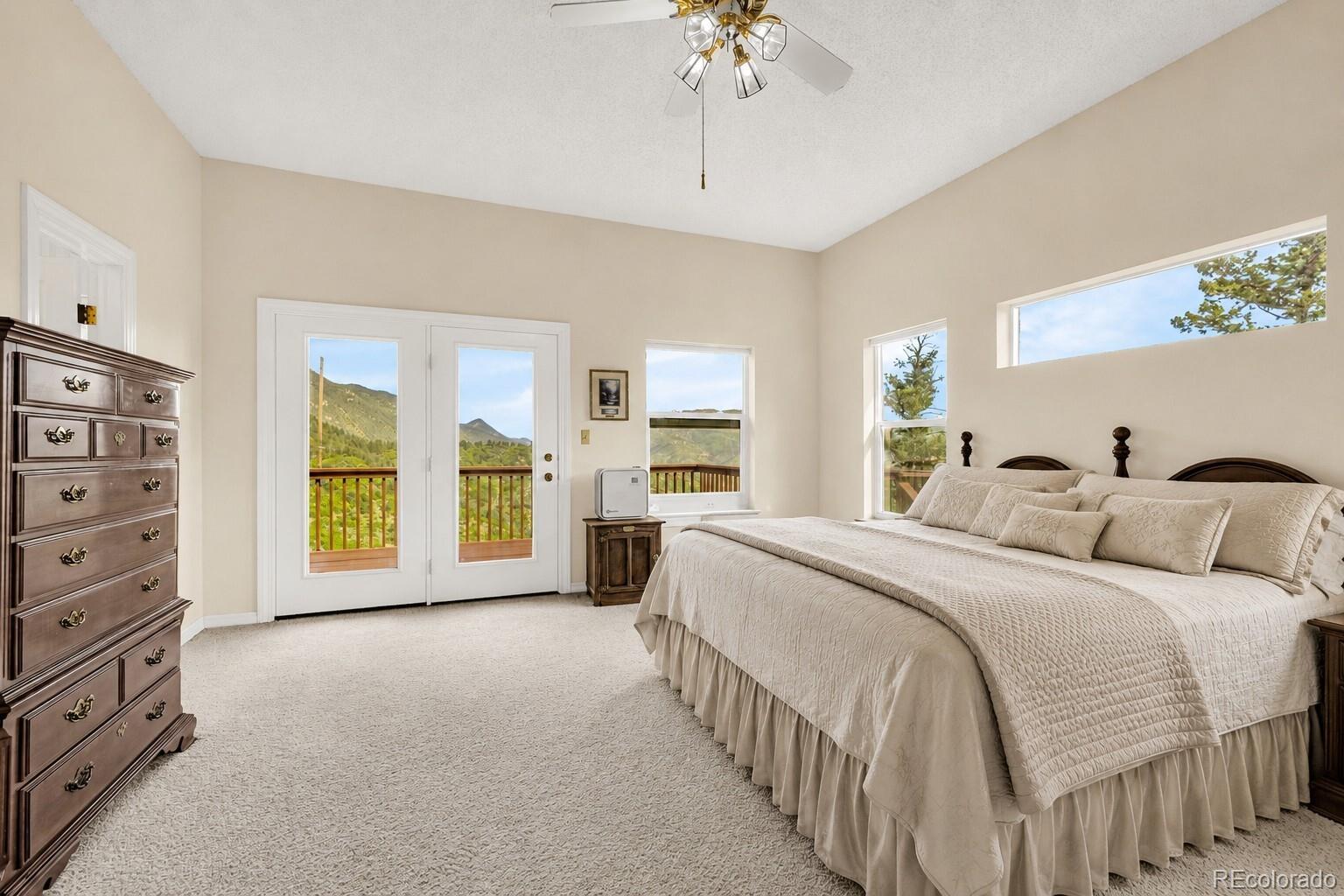 950 Sugar Loaf, Manitou Springs, CO 80829 photo
