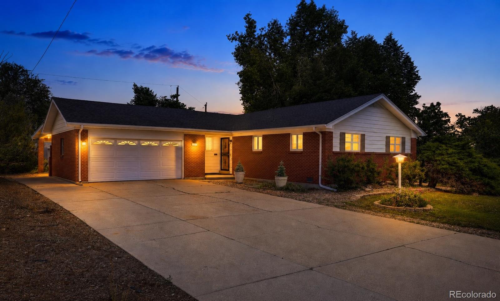 343 Melody Dr, Northglenn, CO 80260 photo