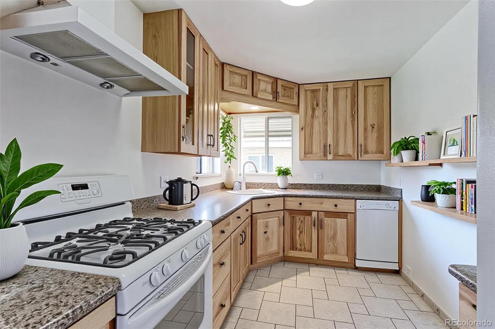4344 S Acoma St, Englewood, CO 80110 photo