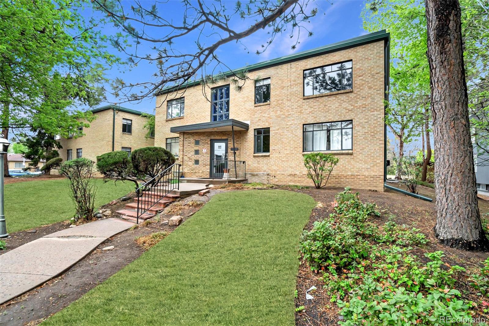 1182 Clermont St #1 B, Denver, CO 80220 photo