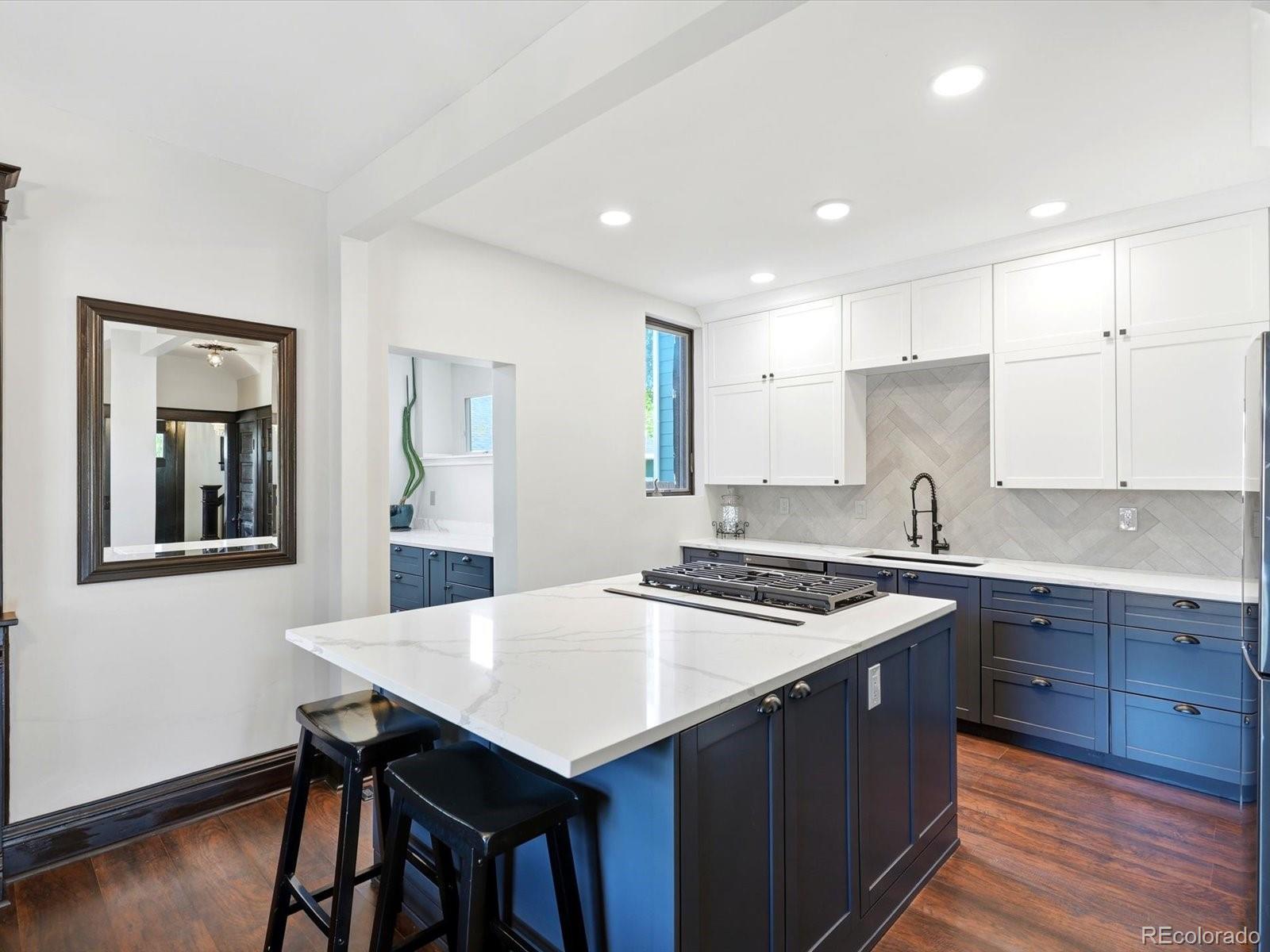2556 N High St, Denver, CO 80205 photo