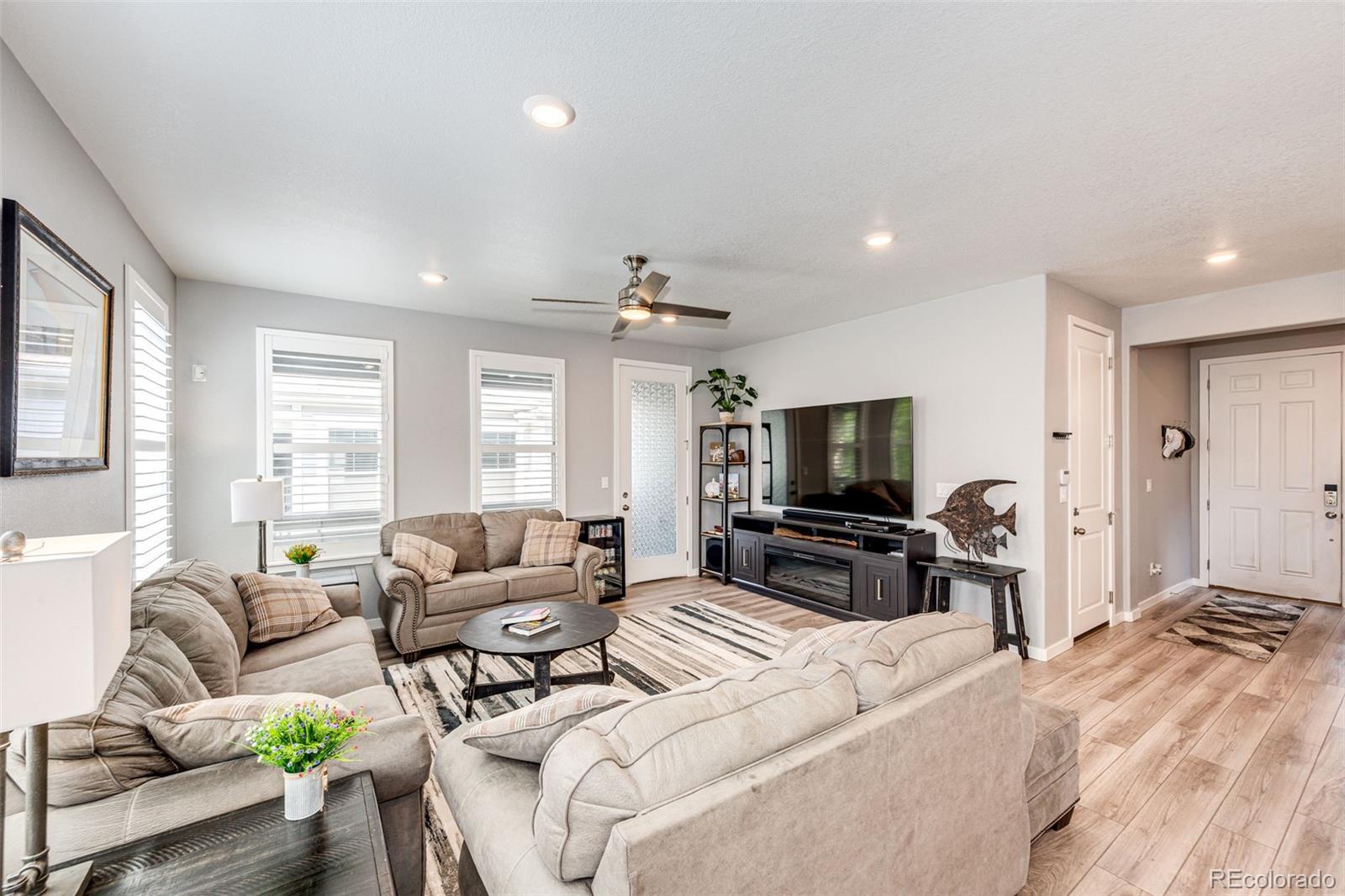 8424 Bijou Creek Ave, Littleton, CO 80125 photo