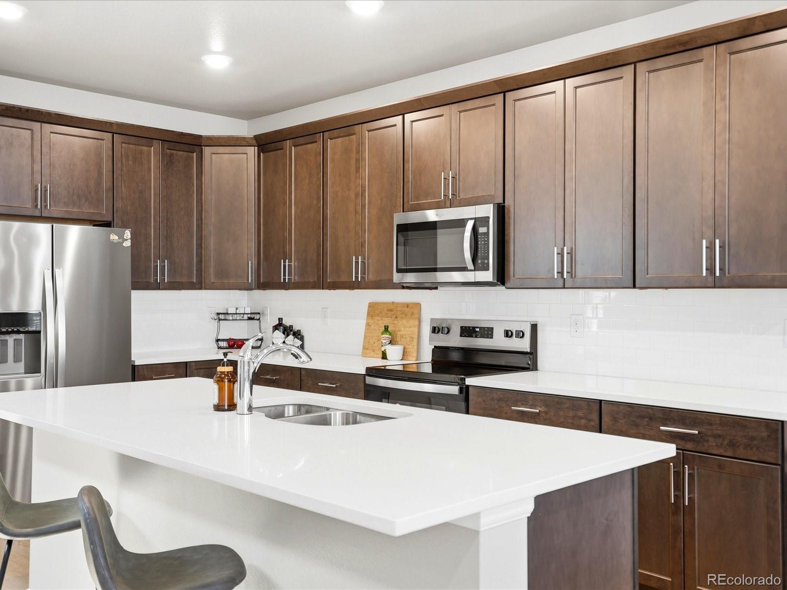 21239 62 Ave, Aurora, CO 80019
