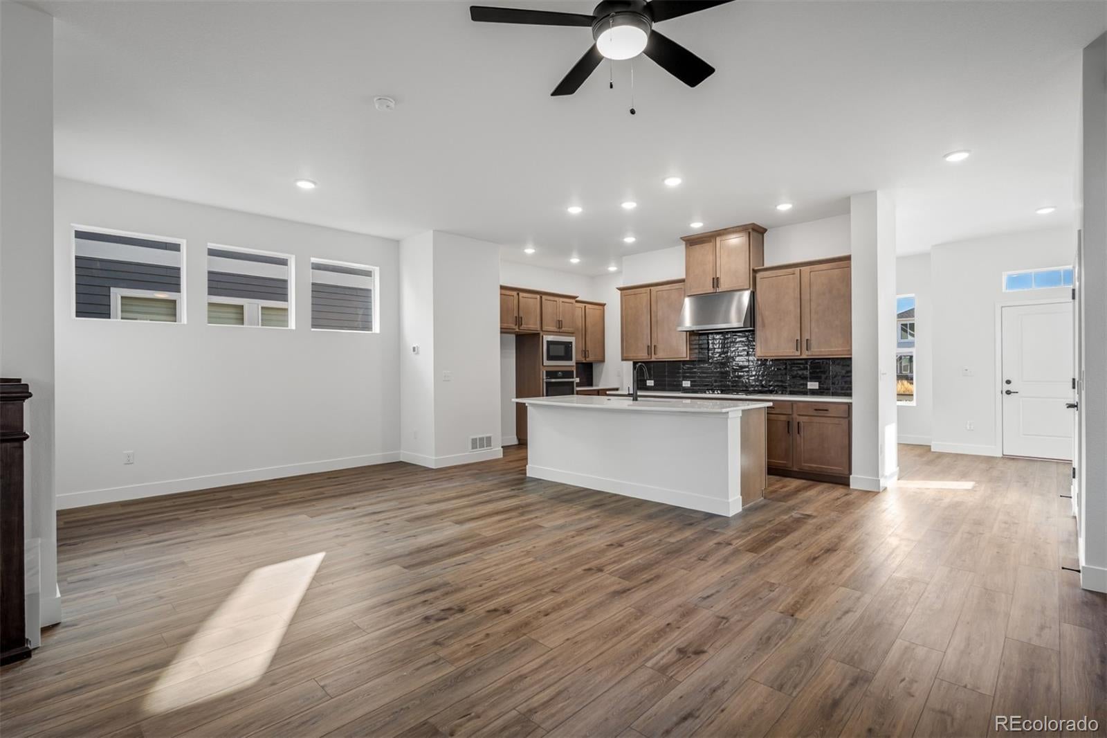 8916 Wolf Valley Dr, Colorado Springs, CO 80924 photo
