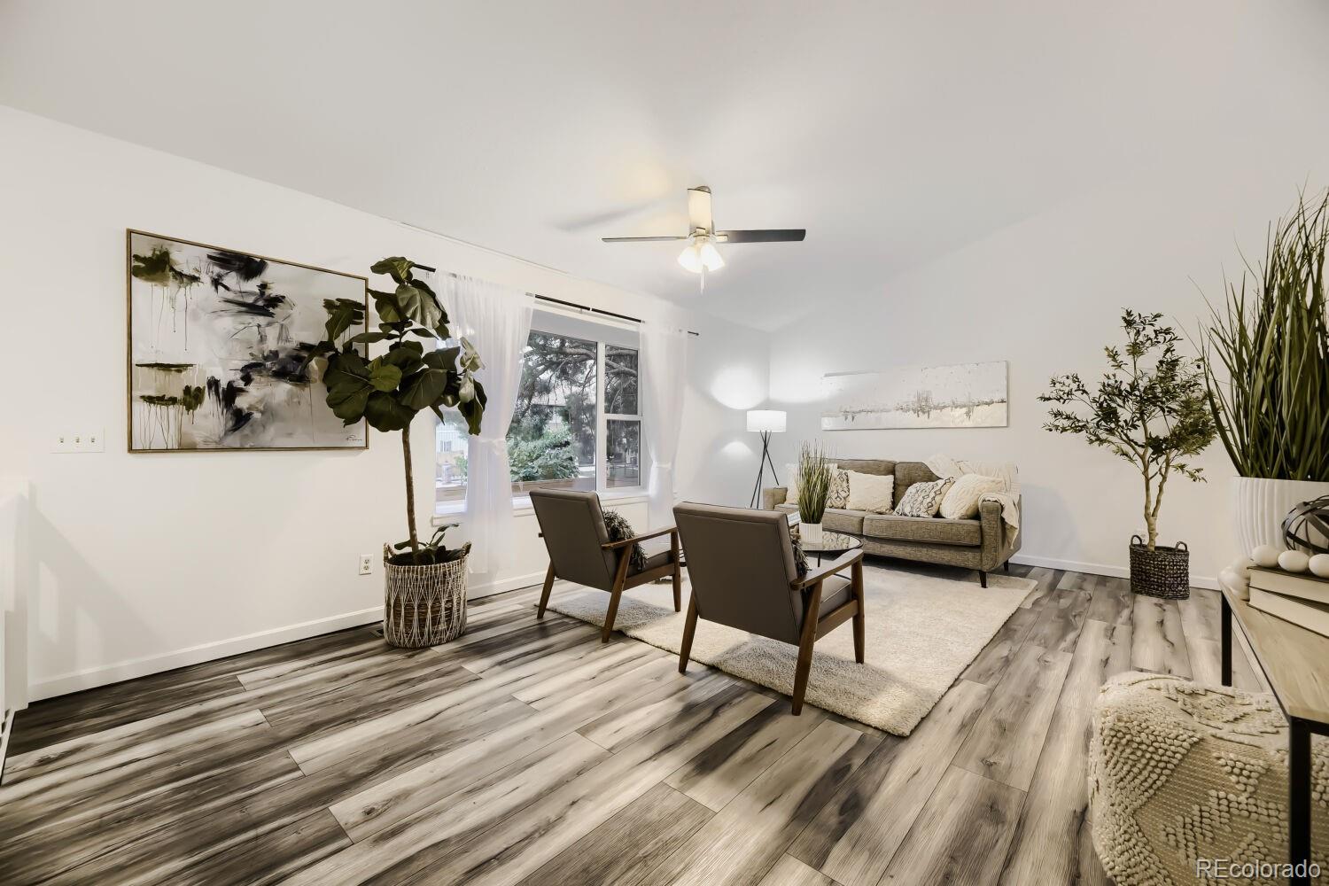 554 S Kittredge Way, Aurora, CO 80017 photo