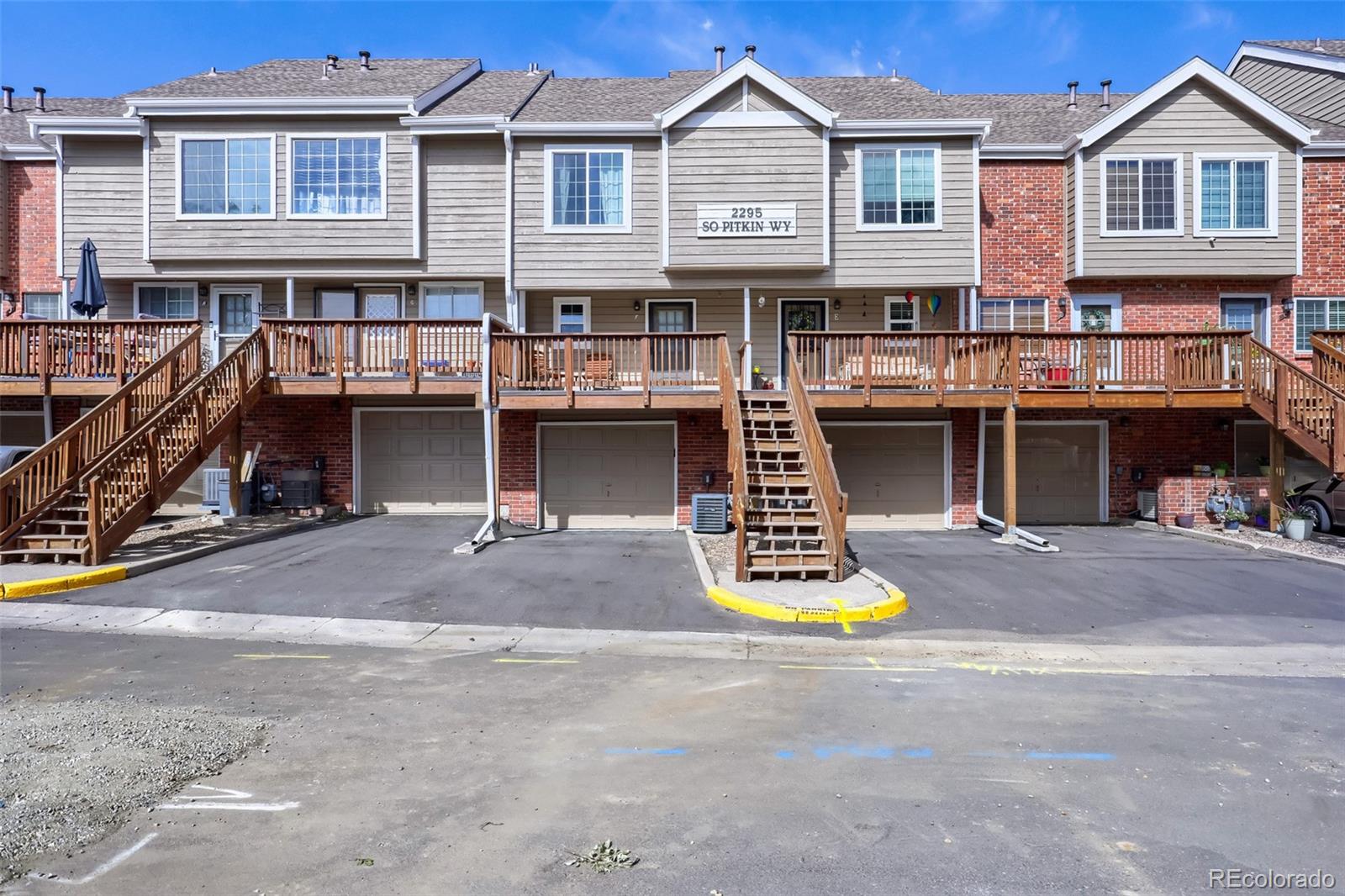 2295 S Pitkin Way #F, Aurora, CO 80013 photo