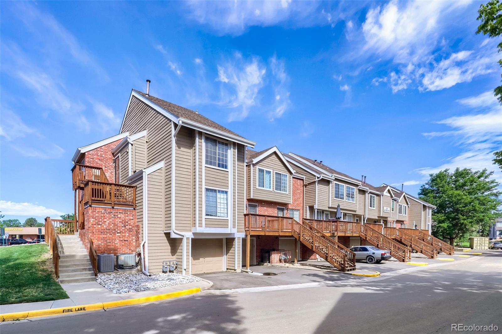 2295 S Pitkin Way #F, Aurora, CO 80013 photo