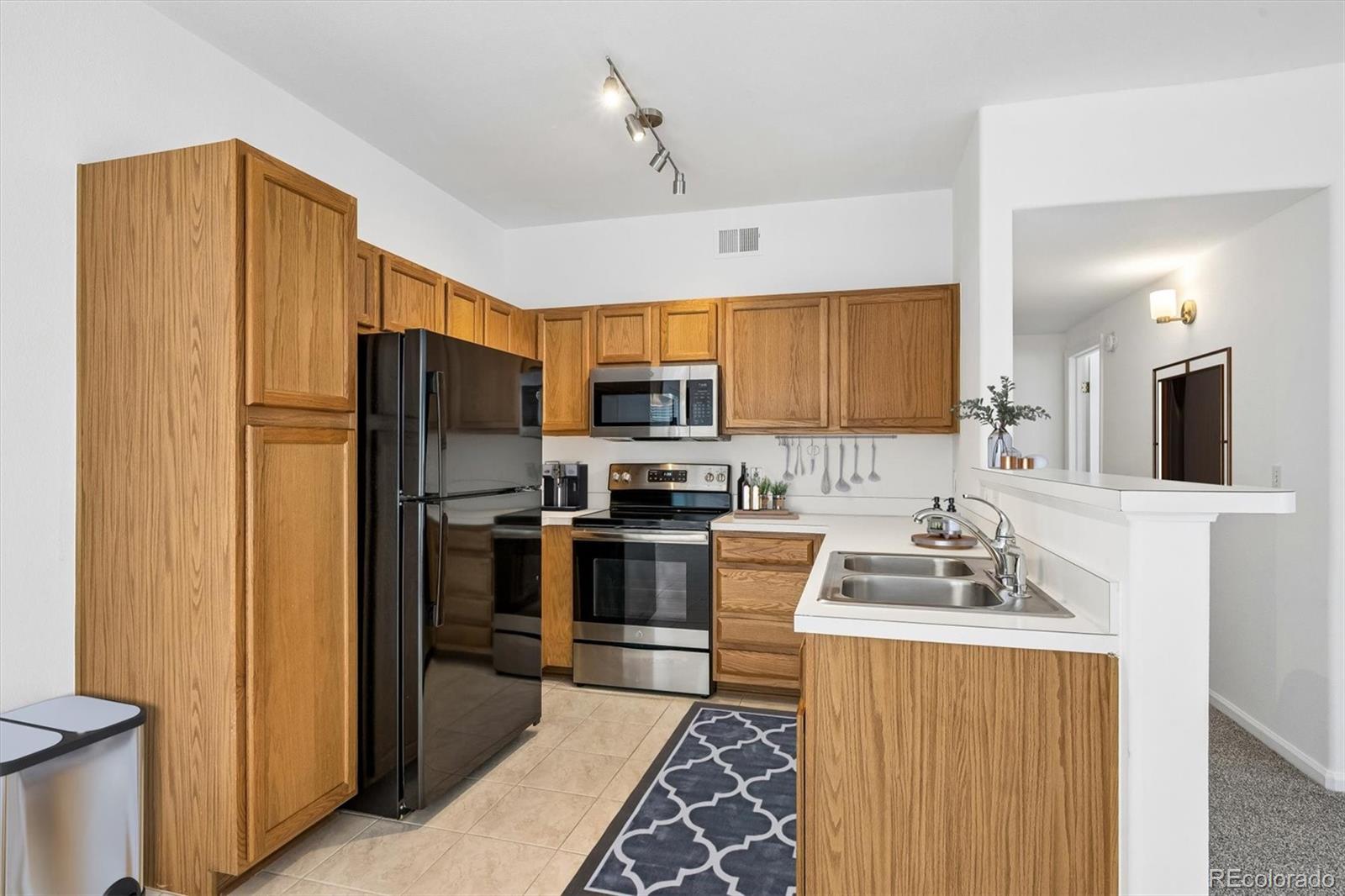 8437 Thunder Ridge Way #103, Highlands Ranch, CO 80126 photo