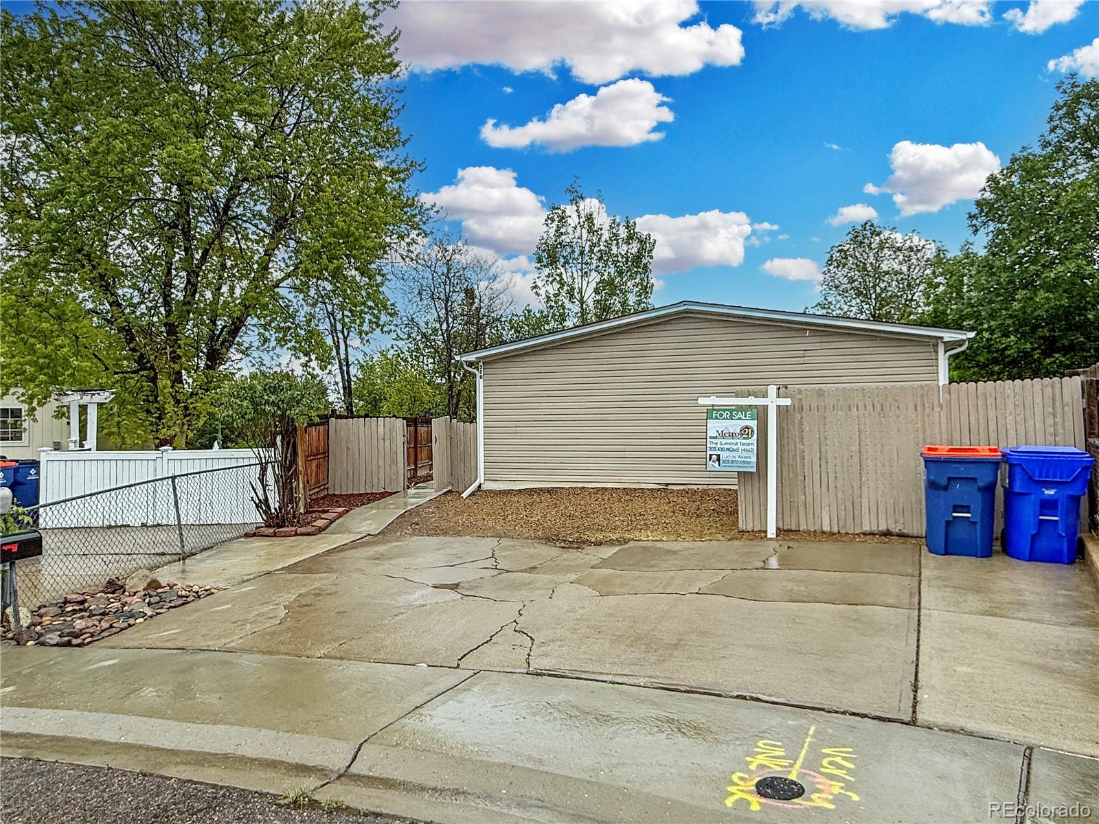 320 Glen Ayre St, Dacono, CO 80514 photo