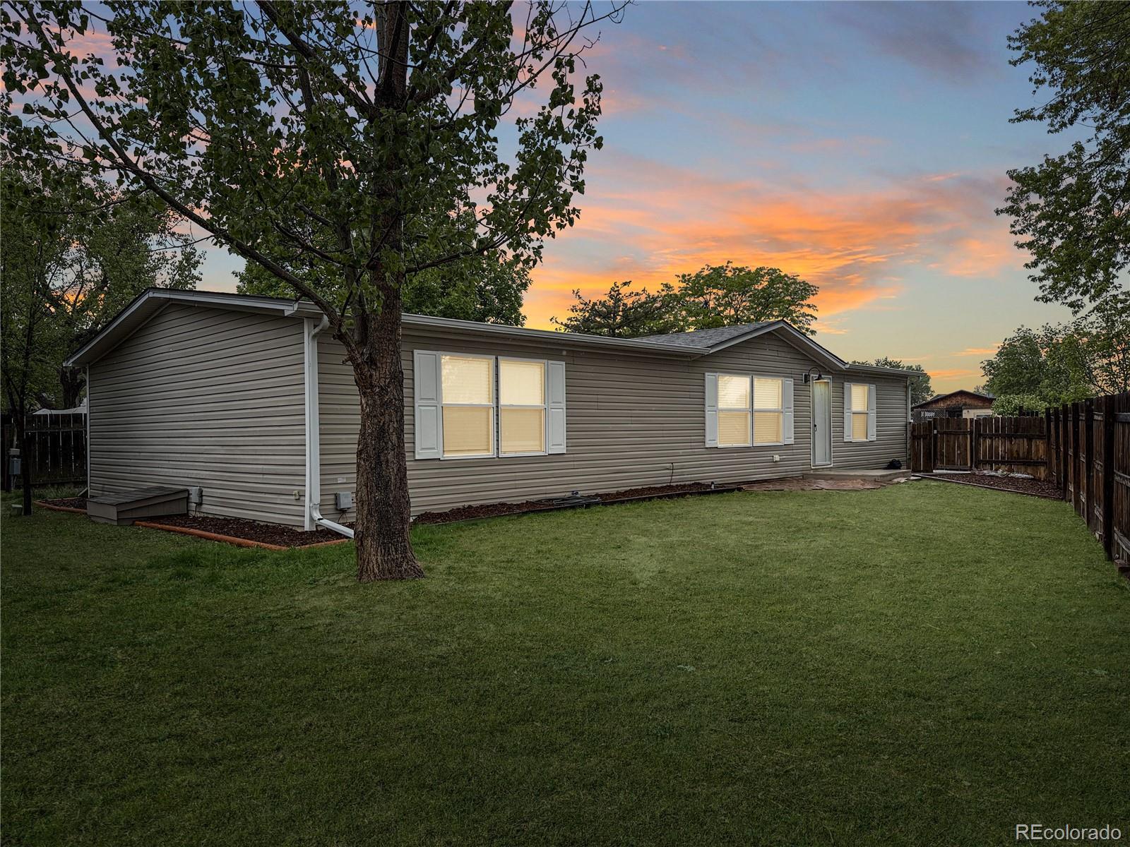 320 Glen Ayre St, Dacono, CO 80514 photo