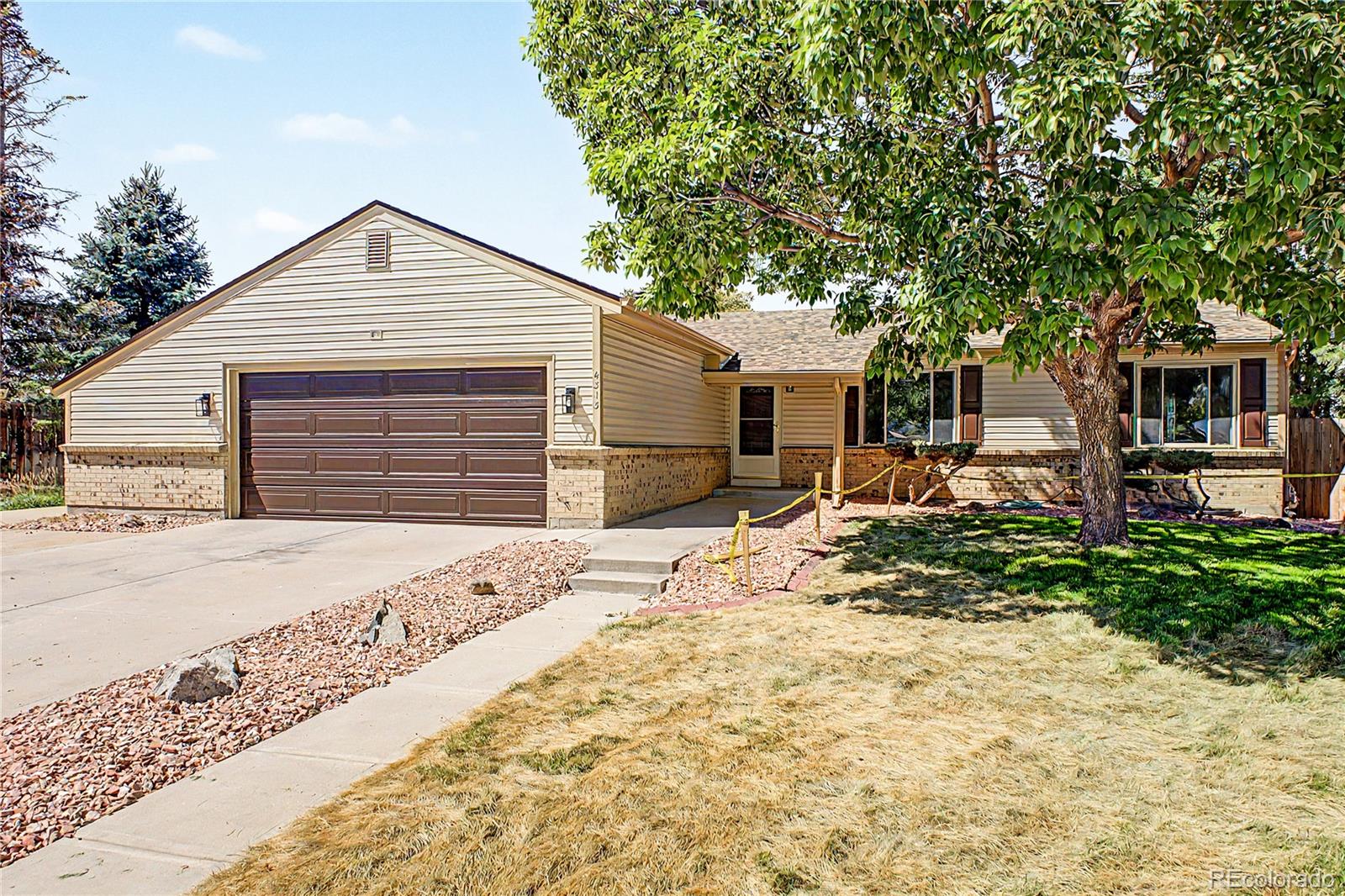 4313 Dillon St, Aurora, CO 80015
