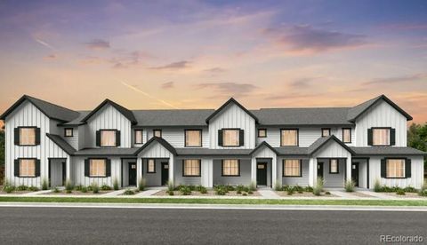 Townhouse in Thornton CO 6570 Parterre Parkway #6.jpg