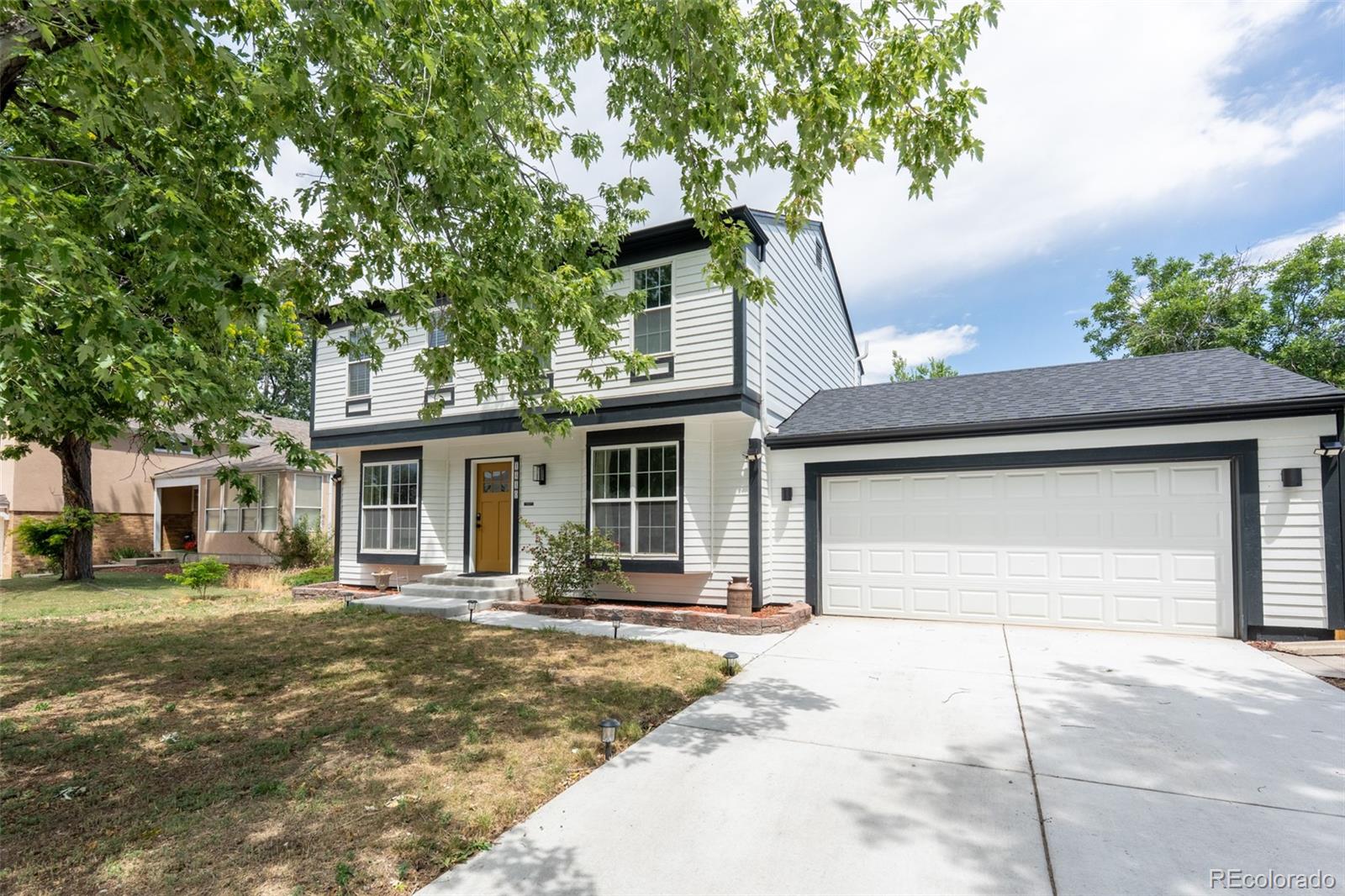 1410 Vaughn Cir, Aurora, CO 80012
