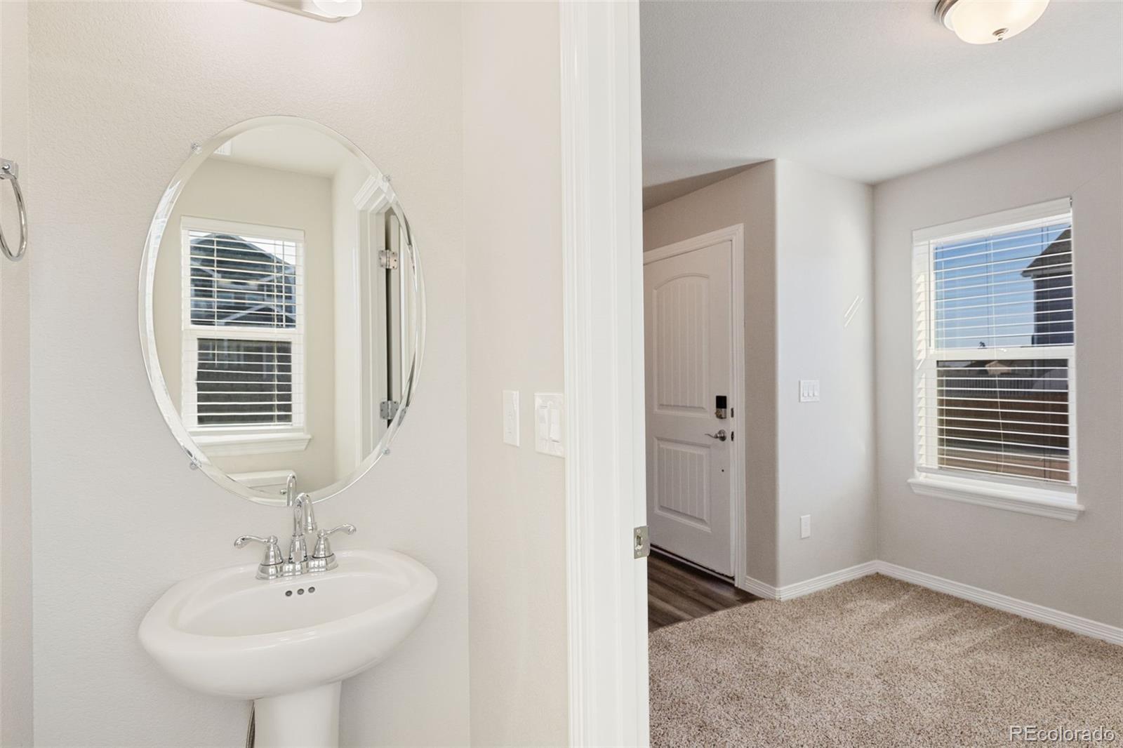 6572 Vedder Dr, Colorado Springs, CO 80925 photo