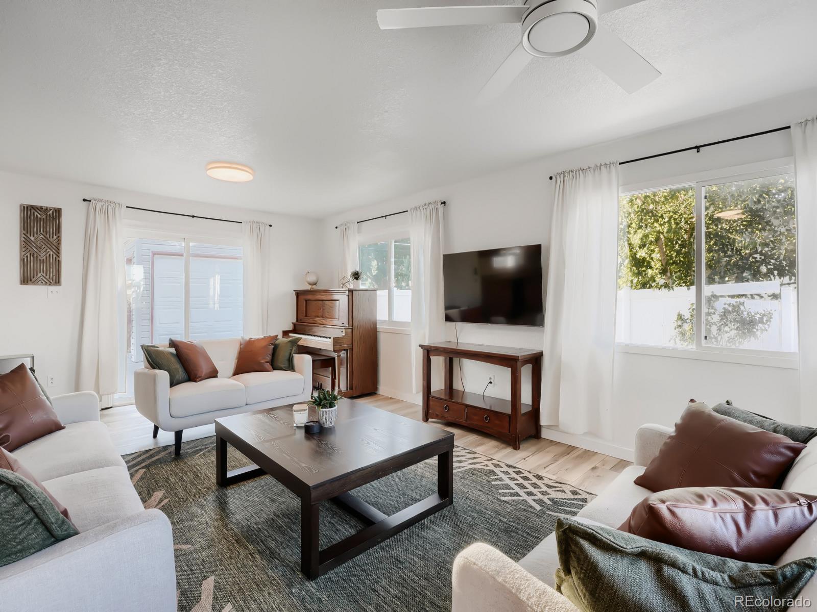 5533 Raritan Way, Denver, CO 80221 photo