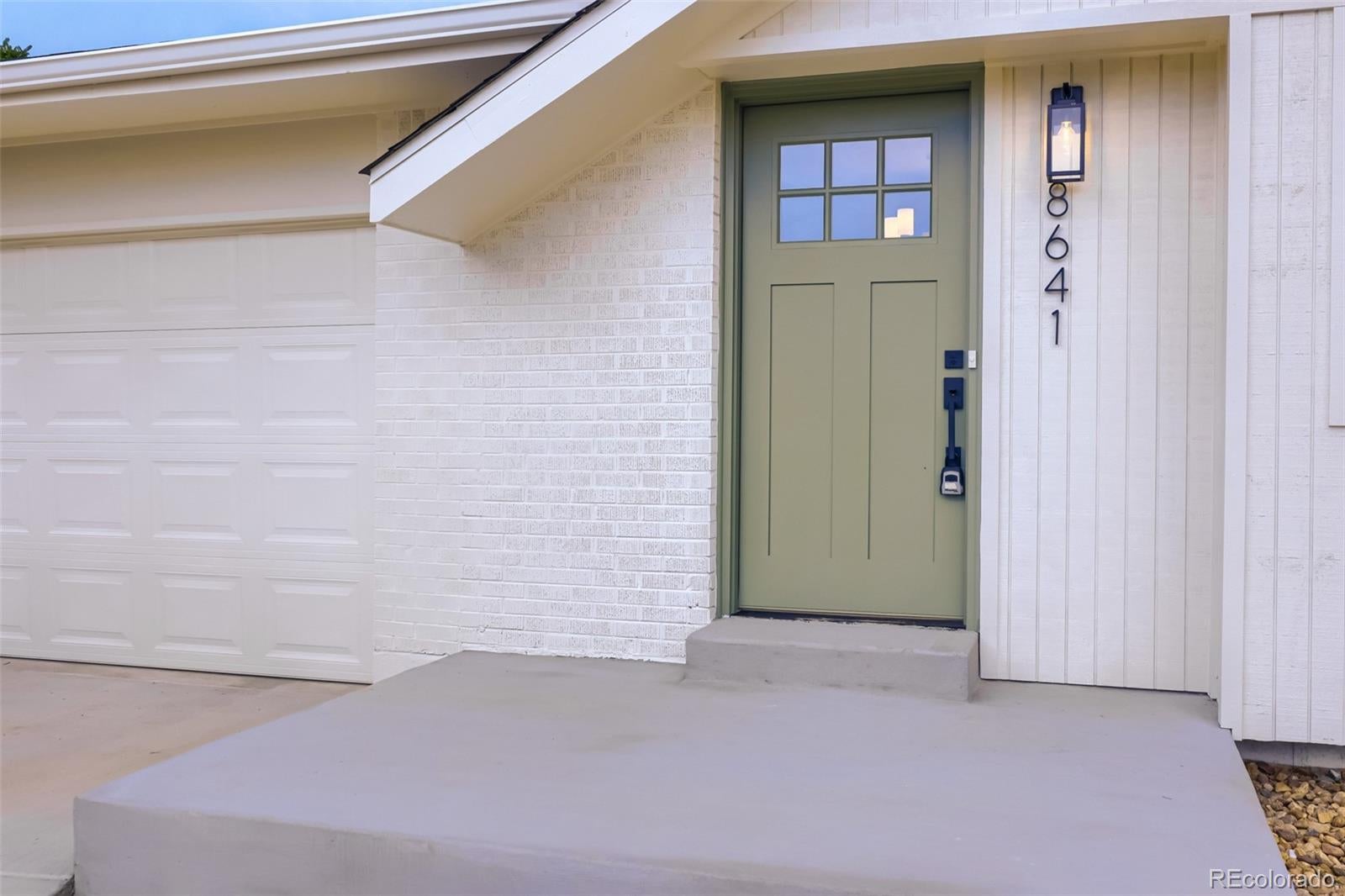 8641 Jolene Dr, Denver, CO 80229 photo