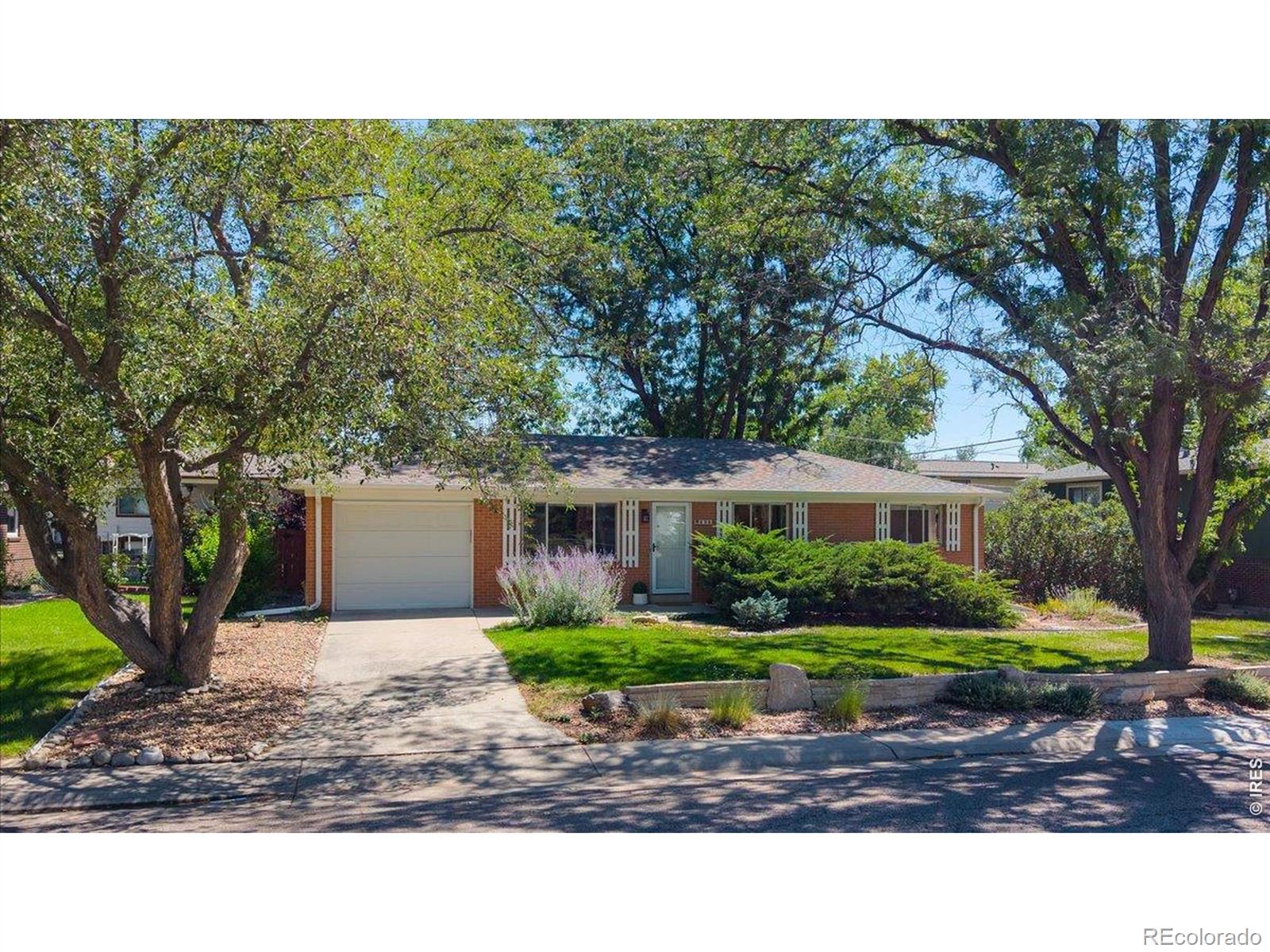 896 Birch St, Broomfield, CO 80020 photo