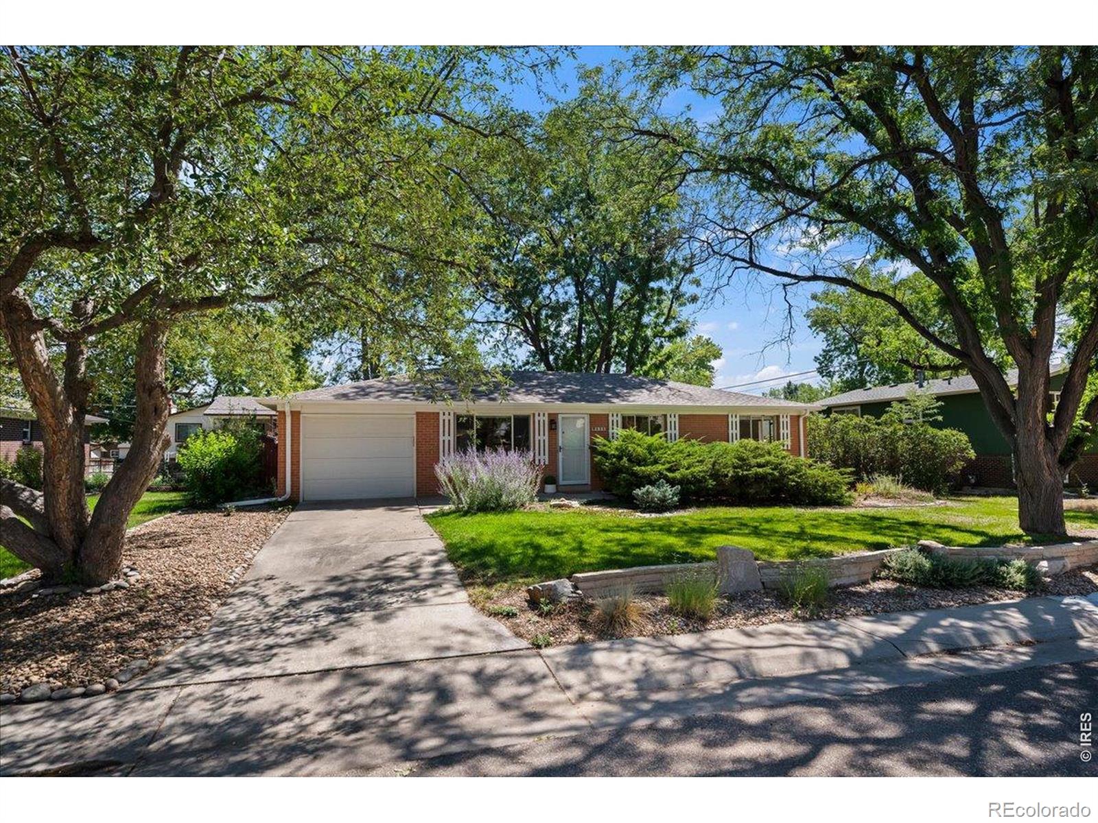 896 Birch St, Broomfield, CO 80020