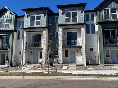Townhouse in Arvada CO 11958 W 57th Place.jpg