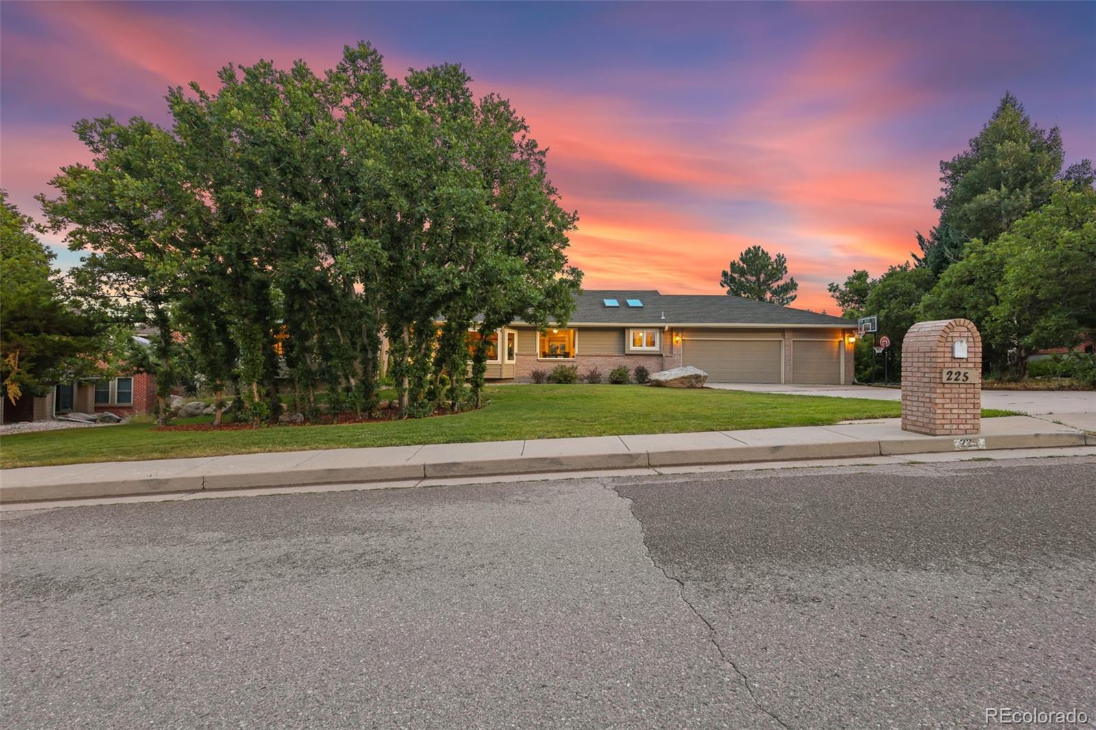 225 Thames Dr, Colorado Springs, CO 80906 photo