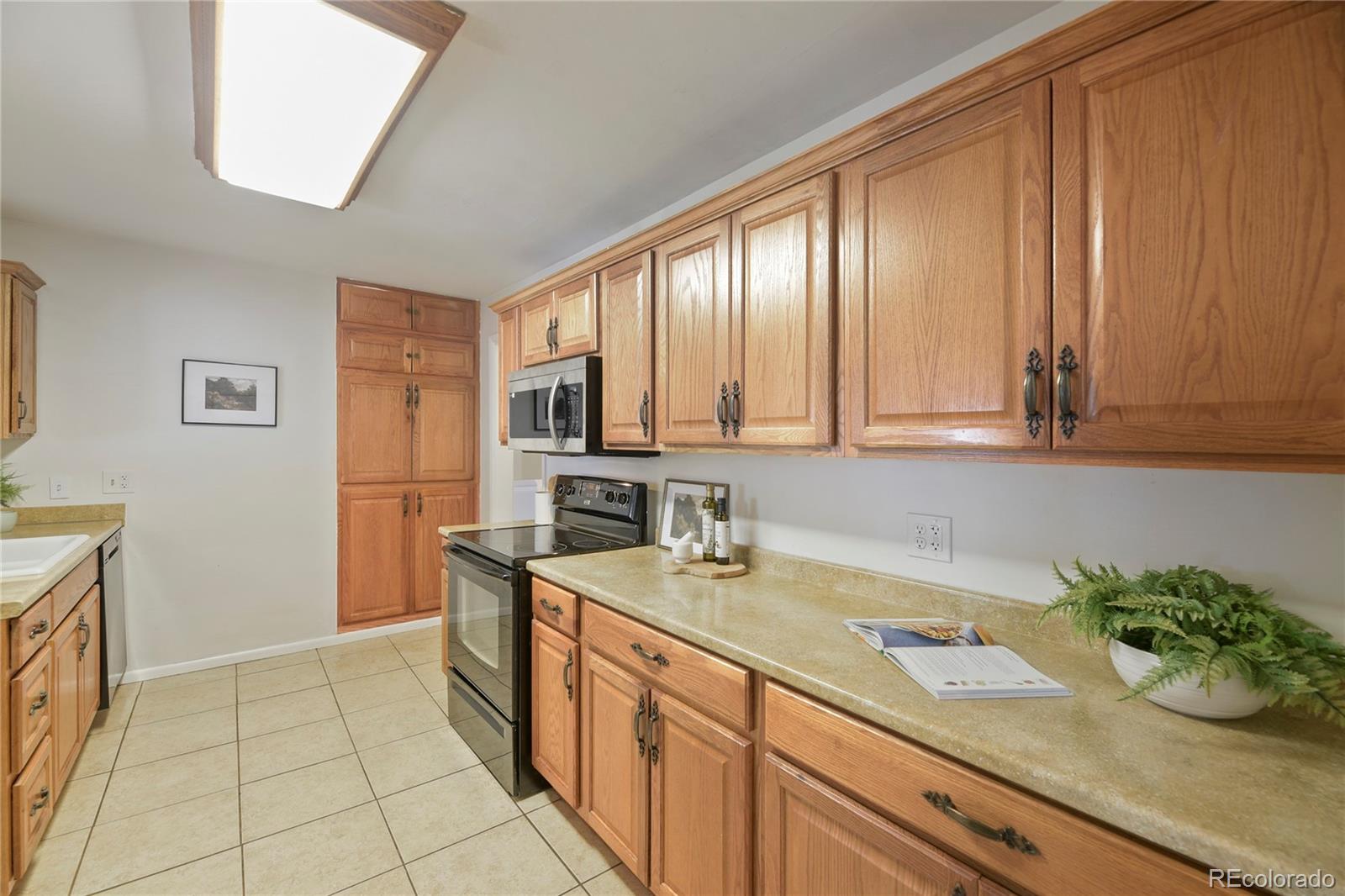 1601 S Utica St, Denver, CO 80219 photo