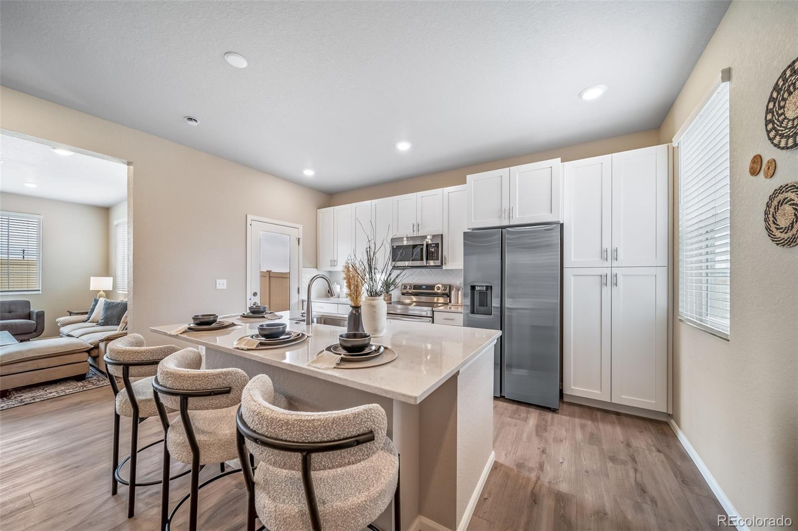 10124 Salem Ct, Commerce City, CO 80022 photo