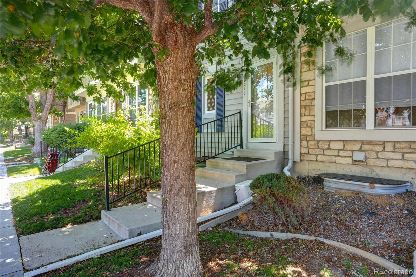 8210 S Fillmore Cir, Centennial, CO 80122 photo