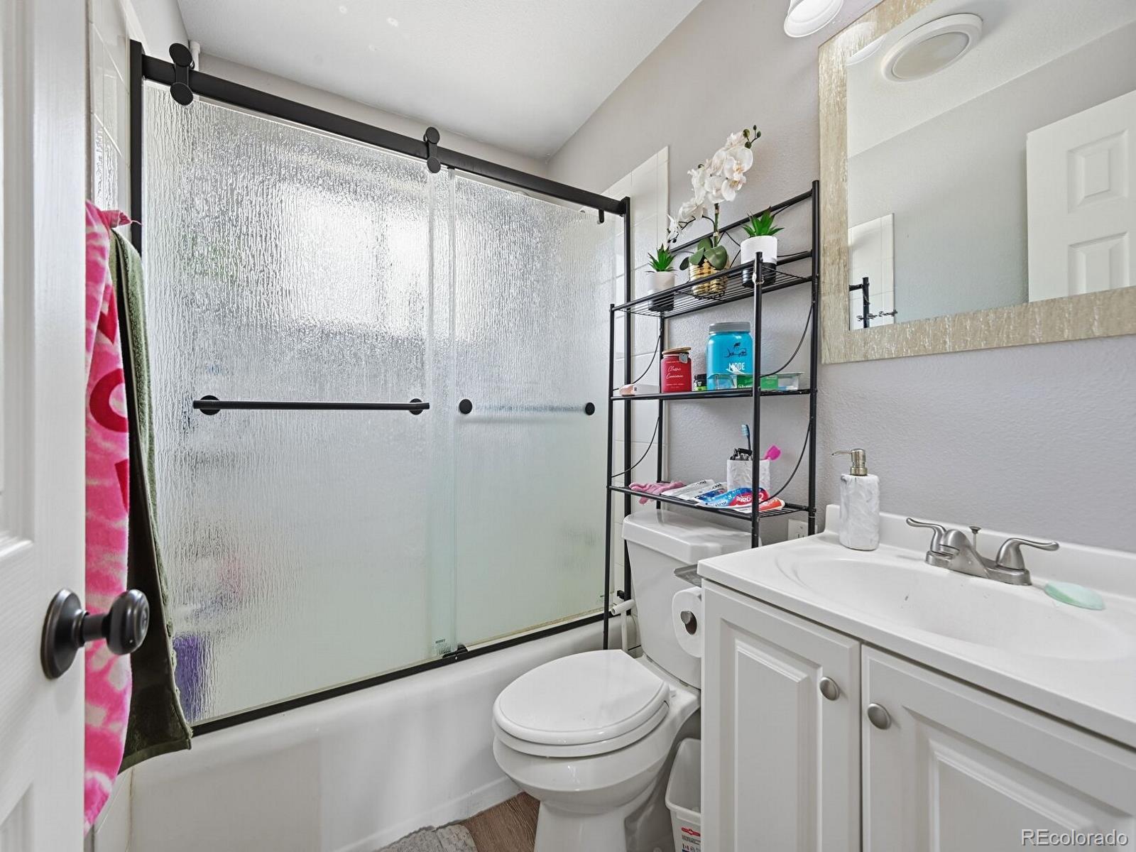 556 Elmira St, Aurora, CO 80010 photo