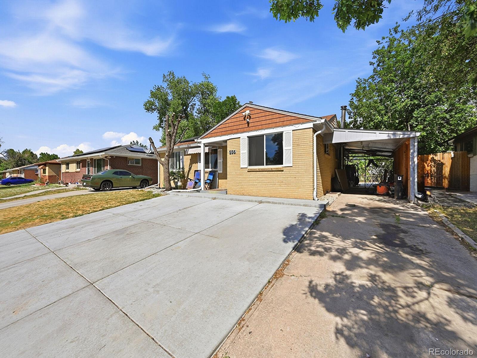 556 Elmira St, Aurora, CO 80010 photo