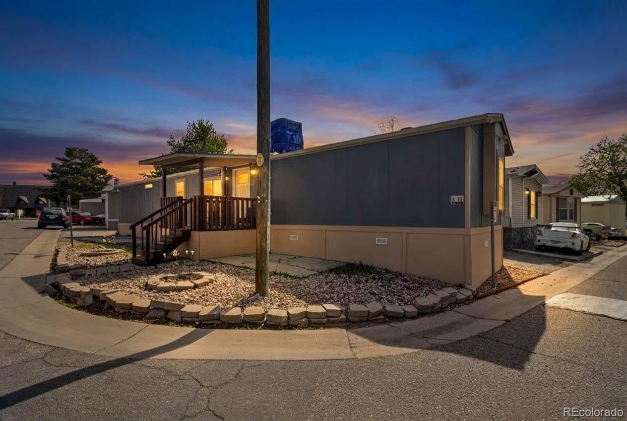14470 13 Ave, Aurora, CO 80011