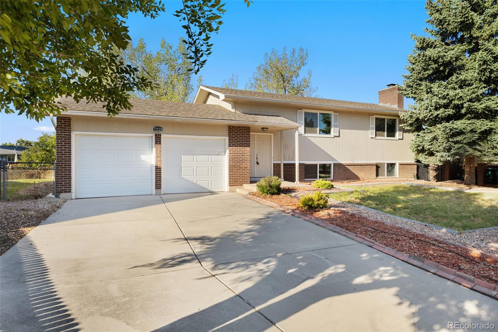 7225 Millbrook Ct, Fountain, CO 80817 photo
