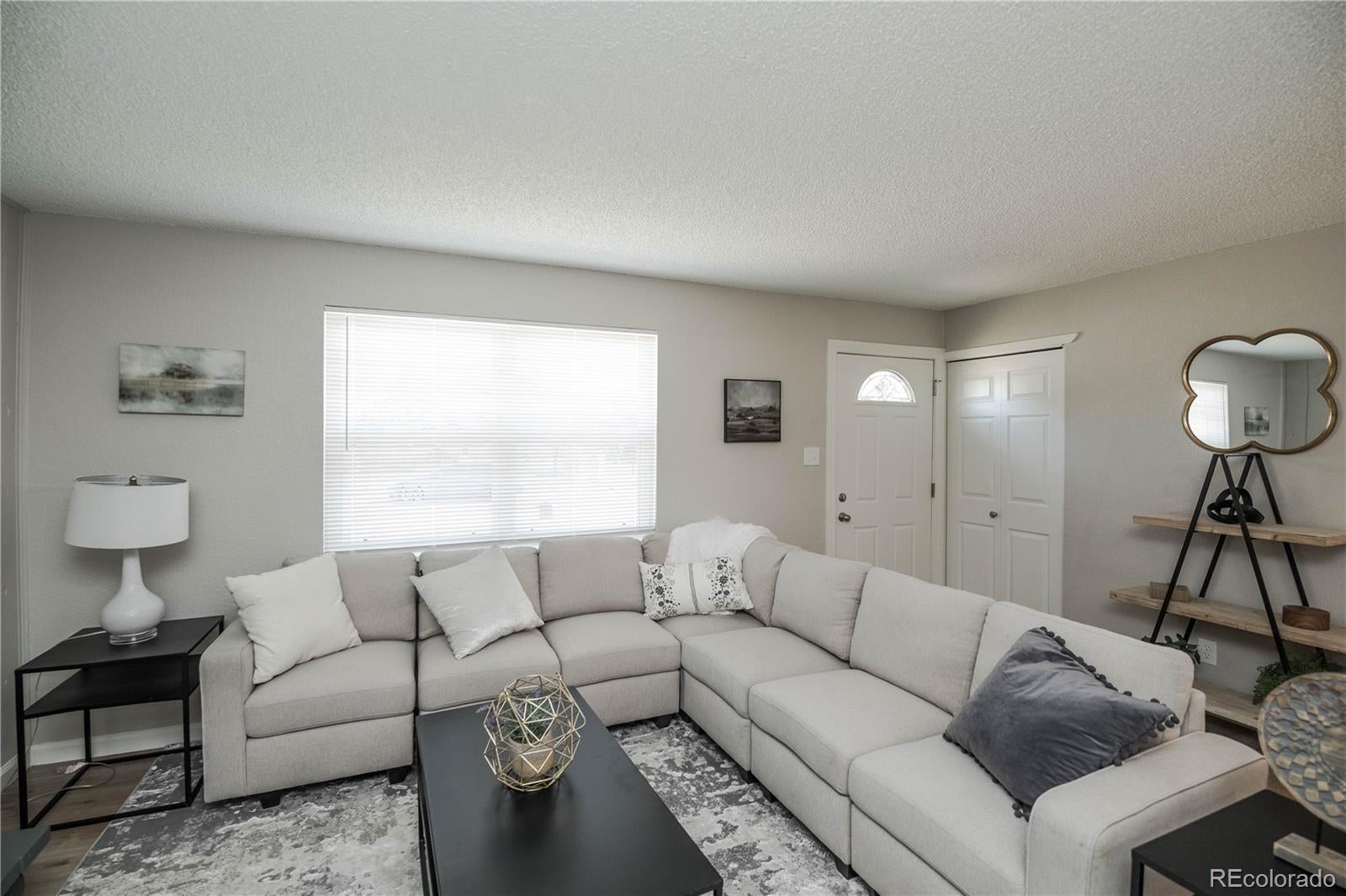 5553 Yost Ct, Denver, CO 80239 photo