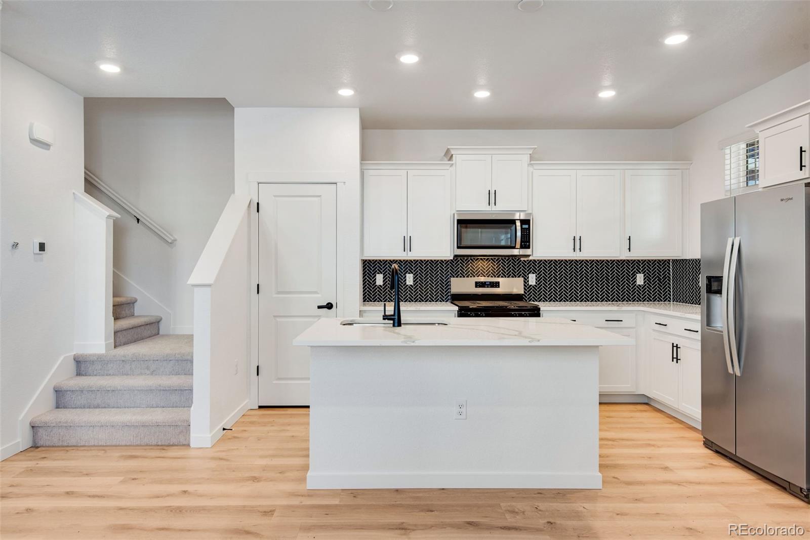 22614 E 6 Pl, Aurora, CO 80018 photo